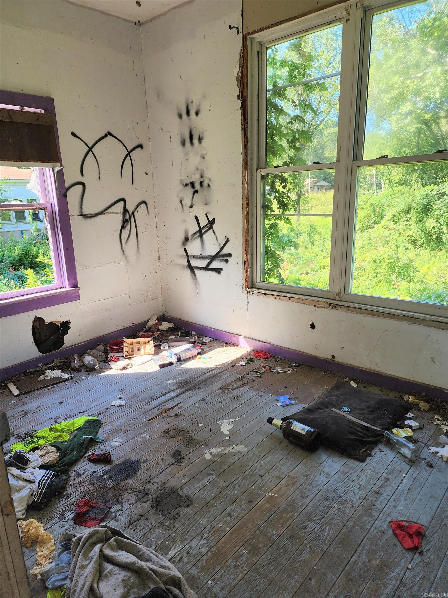 Mena Original - Residential