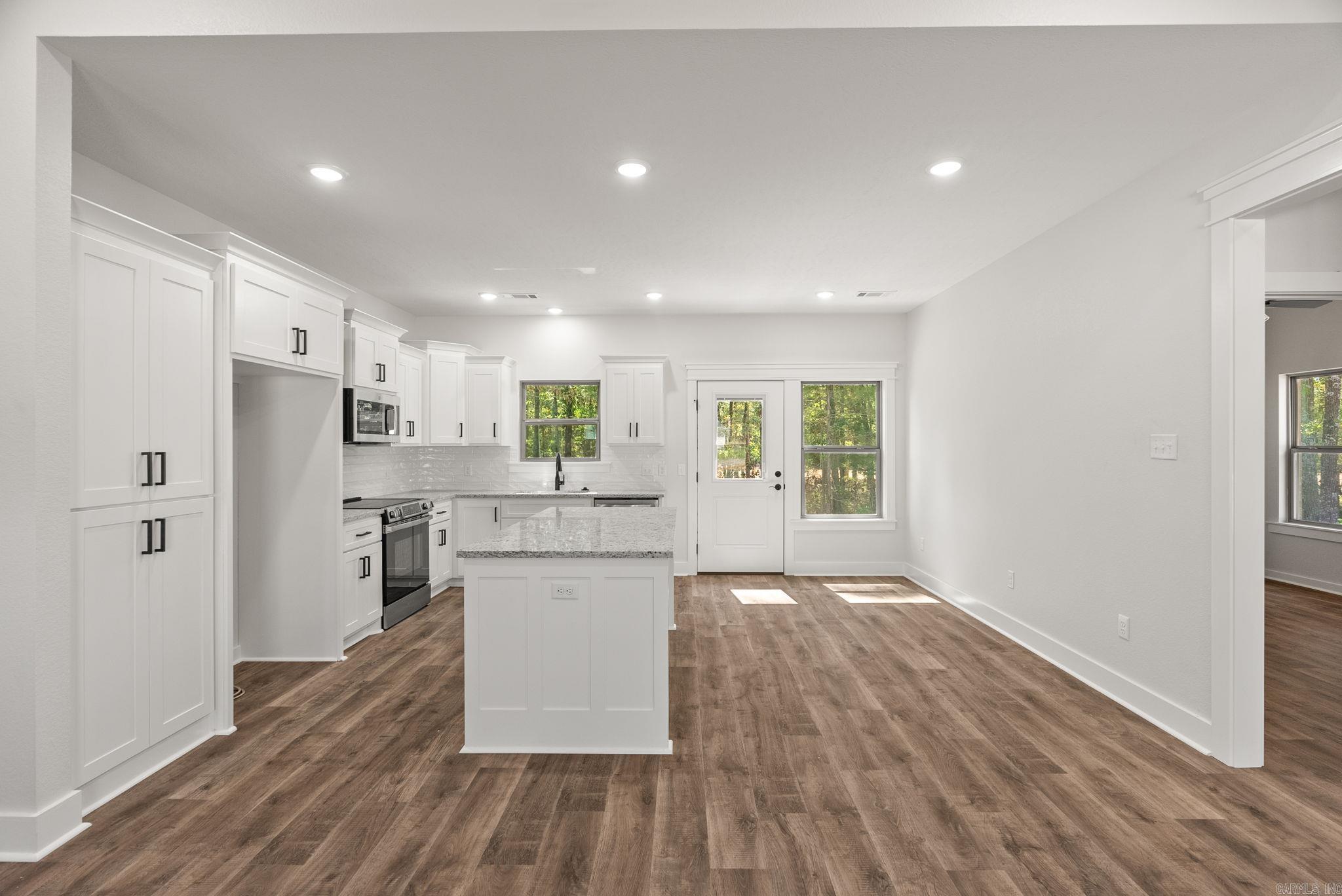 SUMMER WOODS - PHASE 1 - Residential