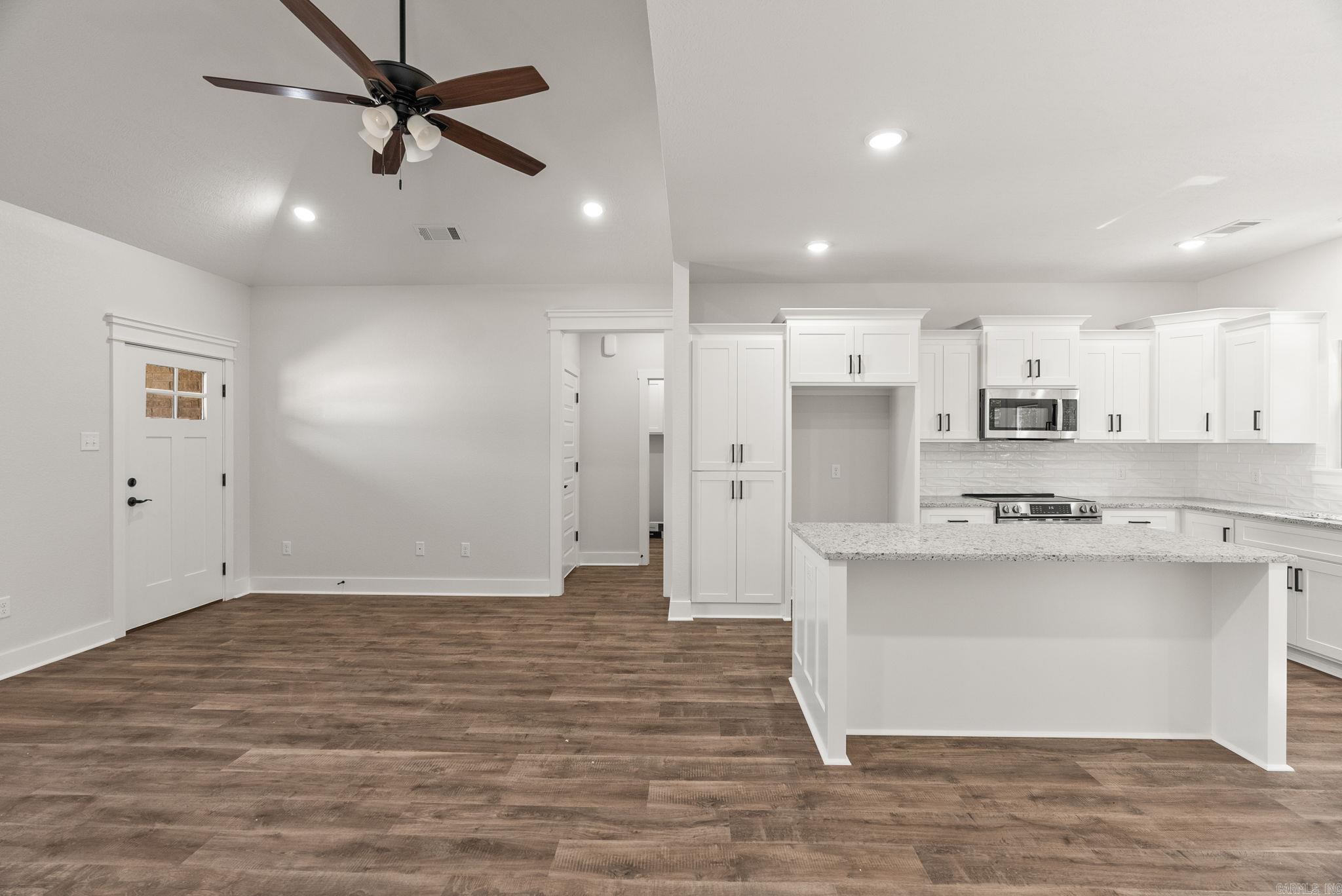 SUMMER WOODS - PHASE 1 - Residential