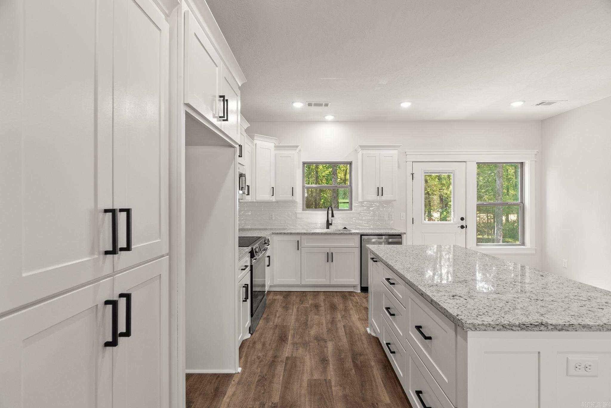 SUMMER WOODS - PHASE 1 - Residential