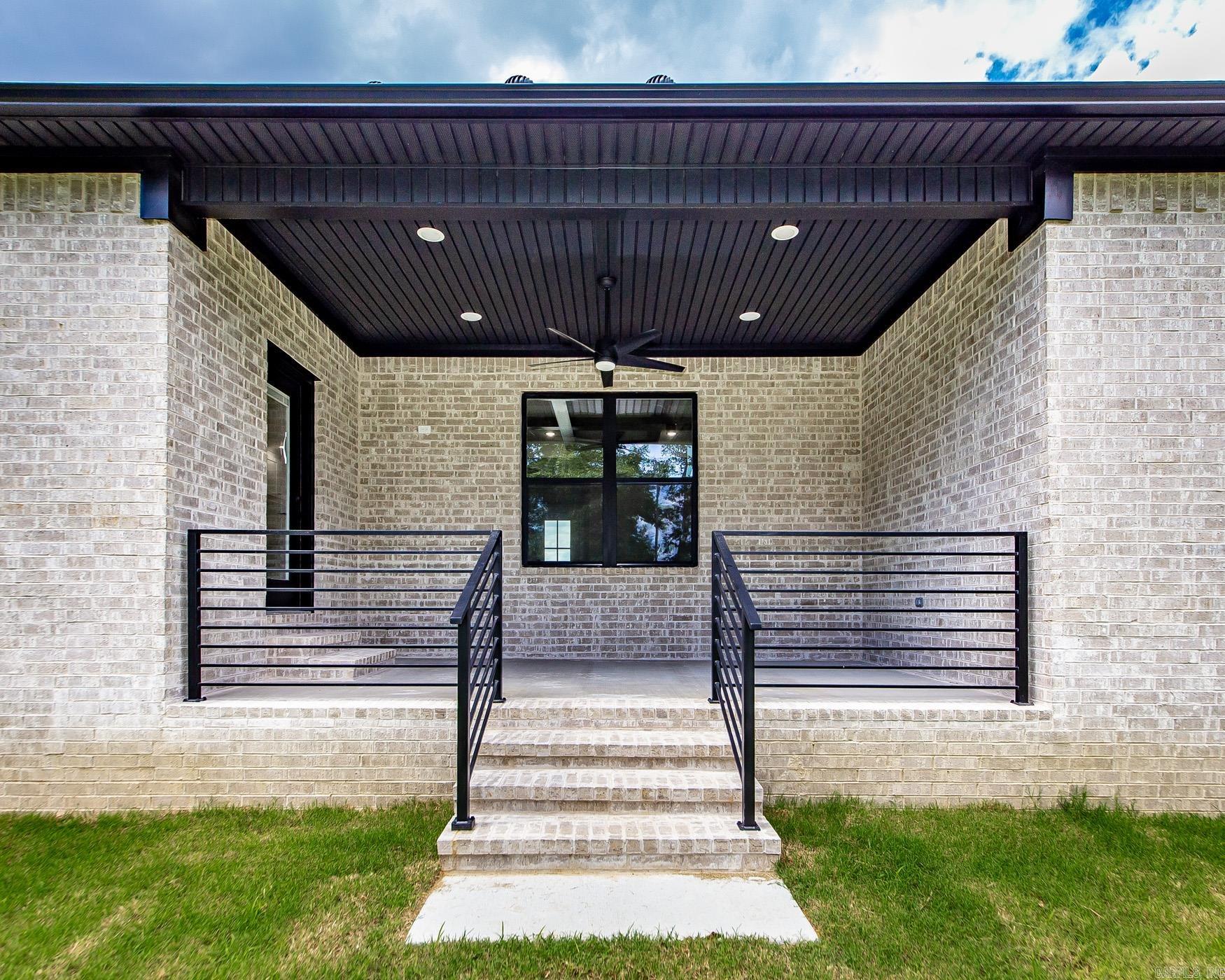 HIDDEN VALLEY ESTATES - Residential