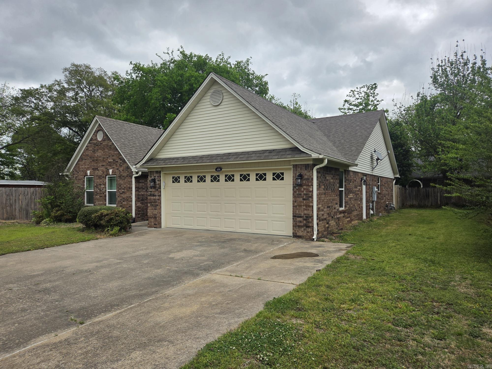 SEARCY ORIGINAL - Residential