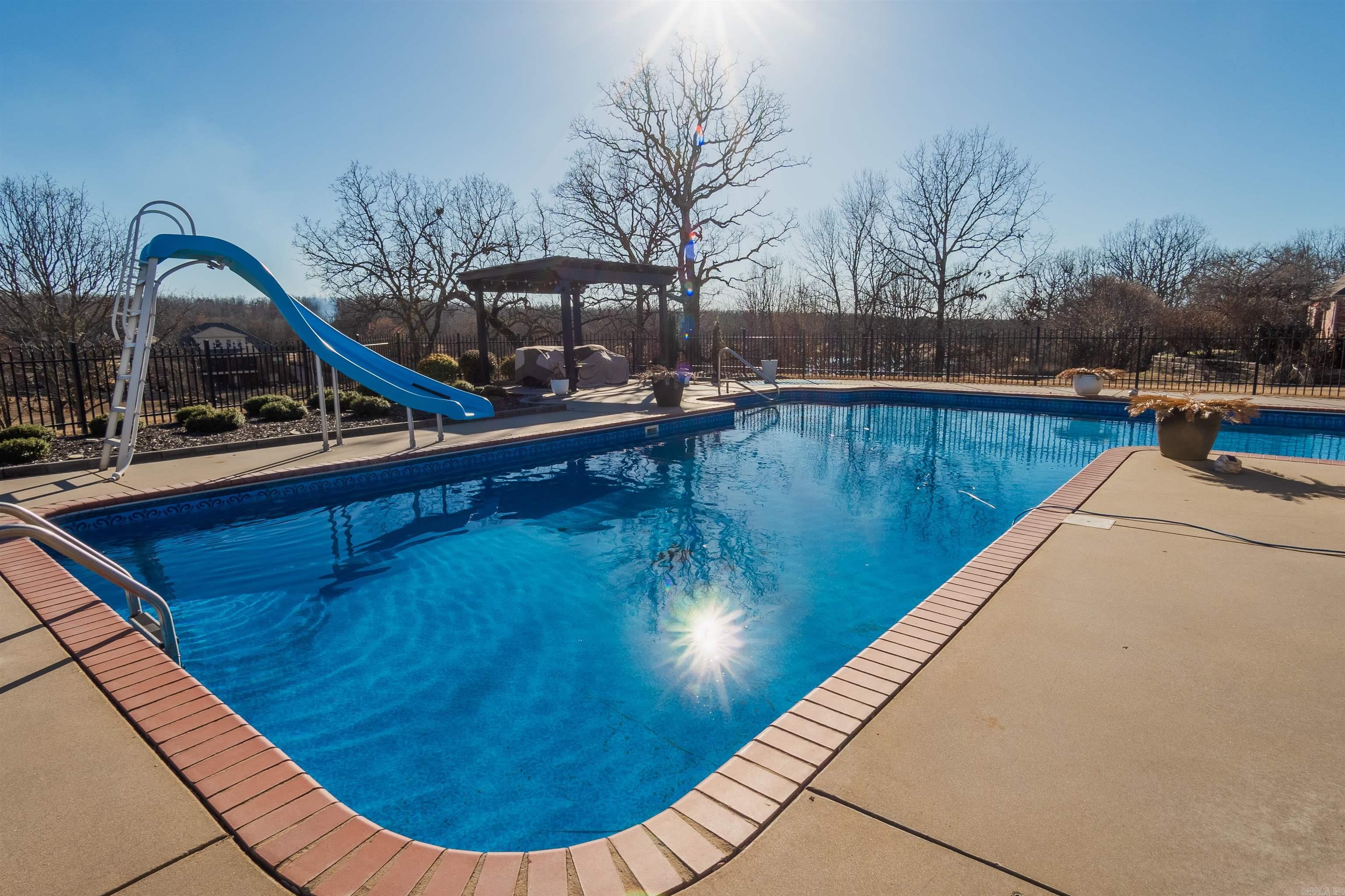 GREYSTONE - Residential