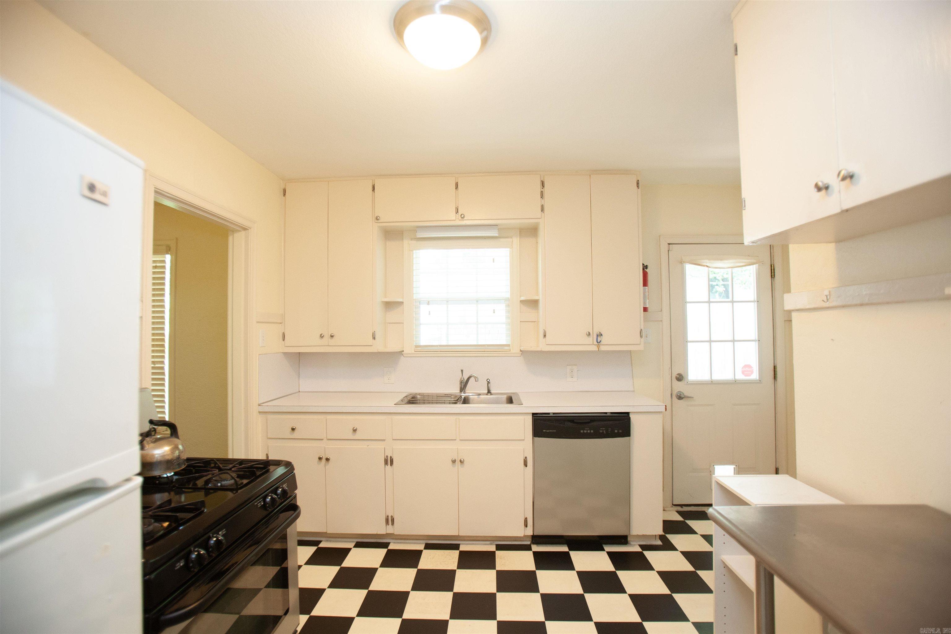 Bodemans - Residential Lease