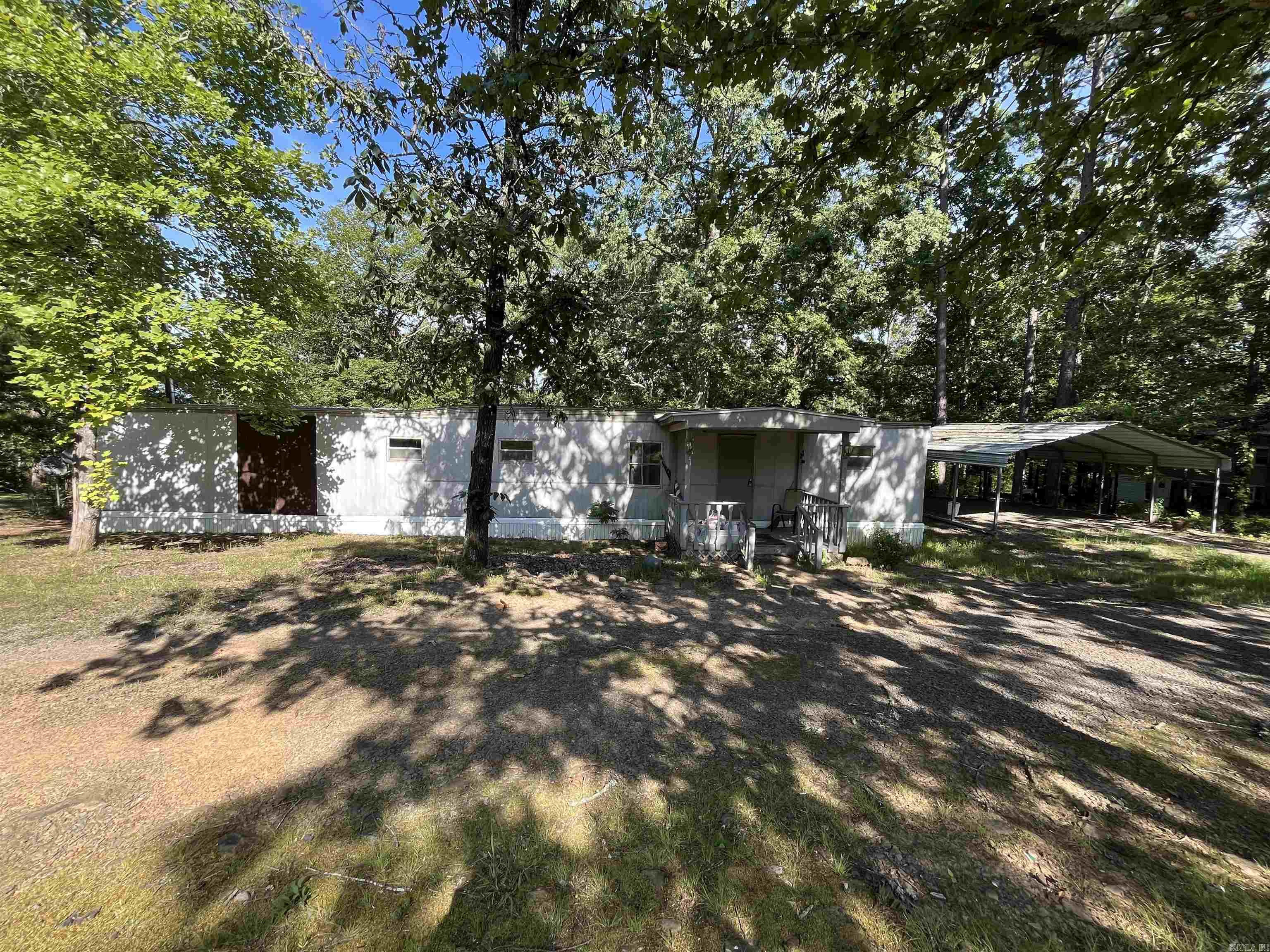 Property is selling AS-IS! This would be a great fixer upper for a weekend getaway or to live in full time. Just minutes to Narrows boat launch! Call today to see before this one is gone!