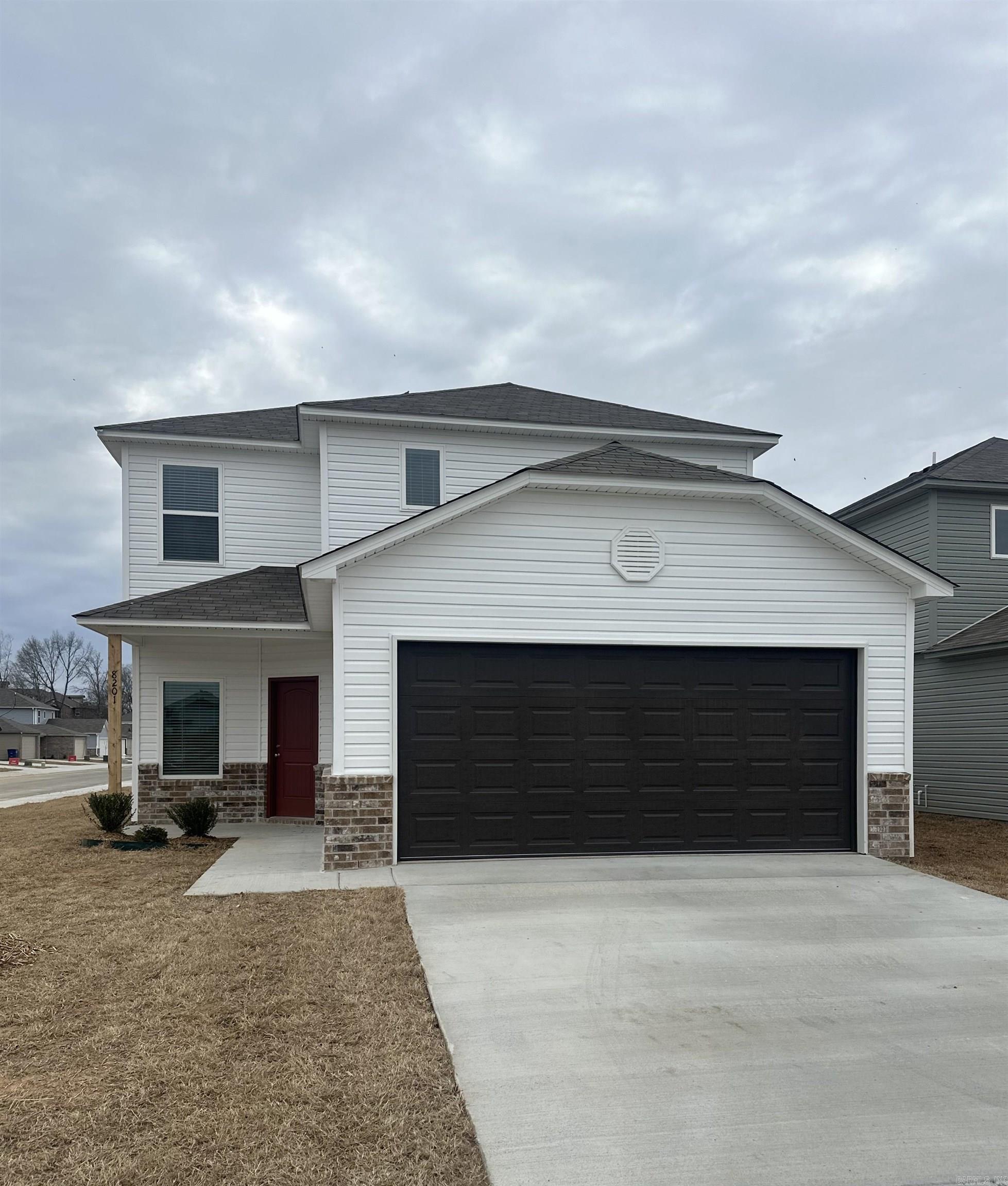 WHITE OAK CROSSING - Residential