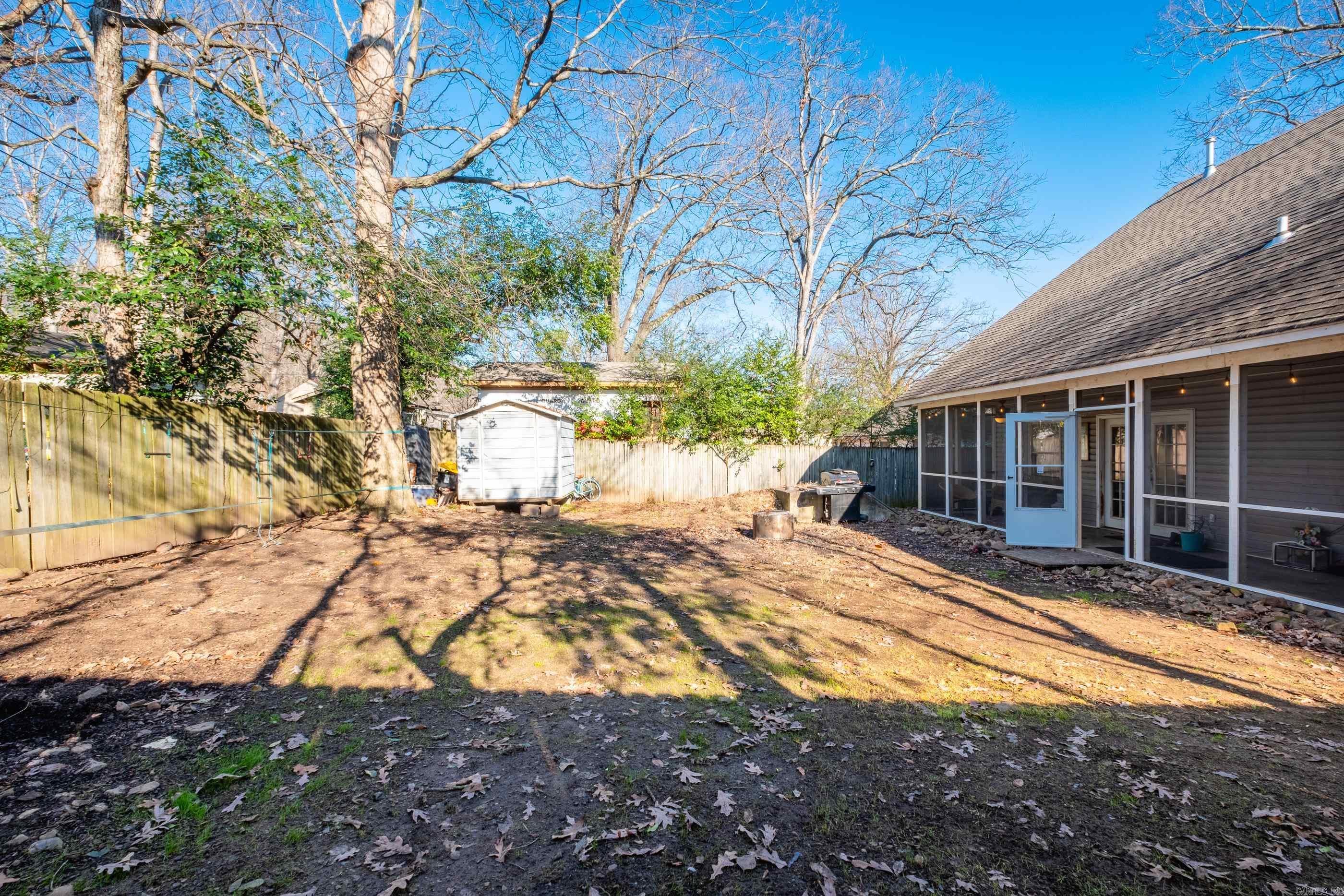 RIVERSIDE PLOT - Residential