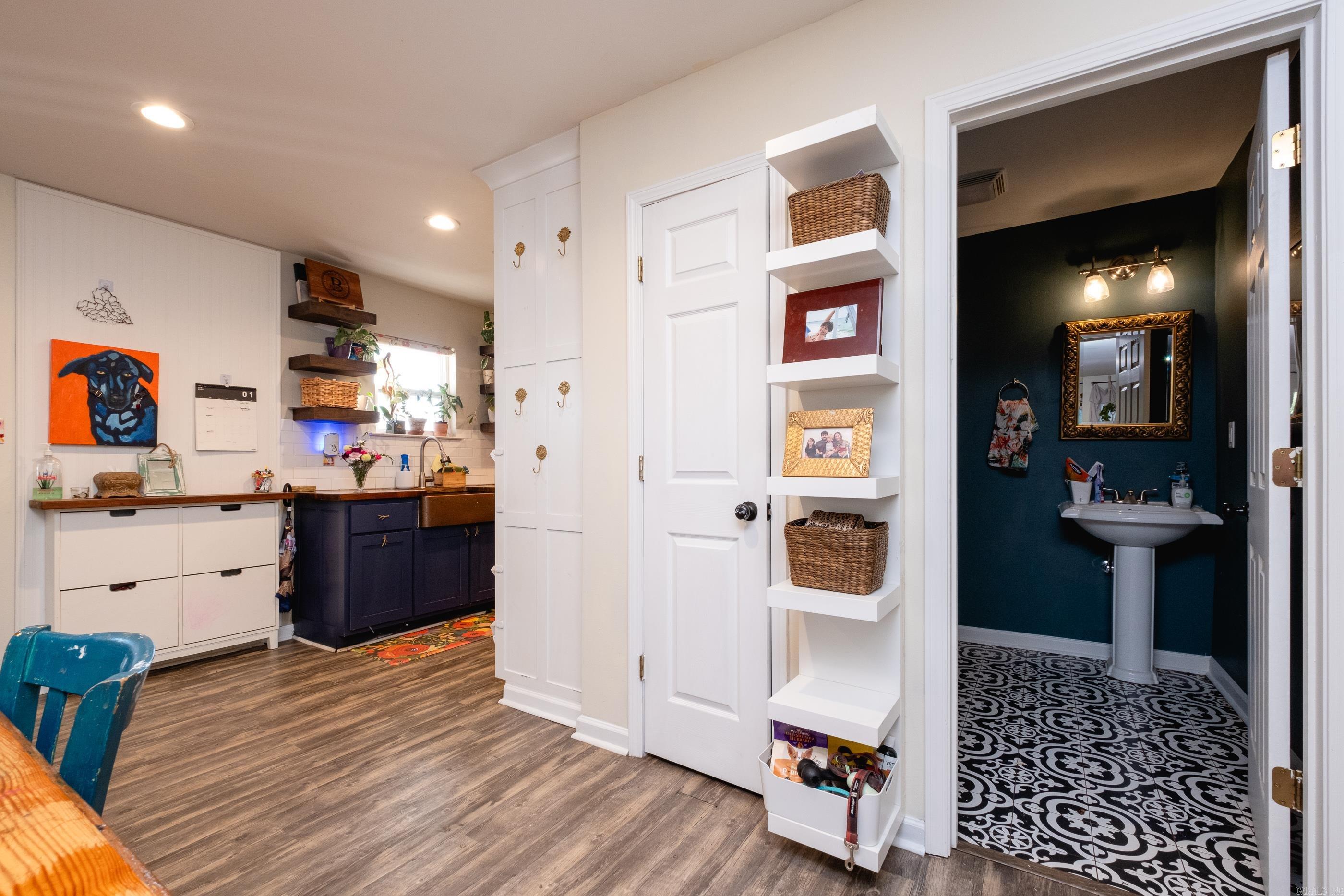 RIVERSIDE PLOT - Residential