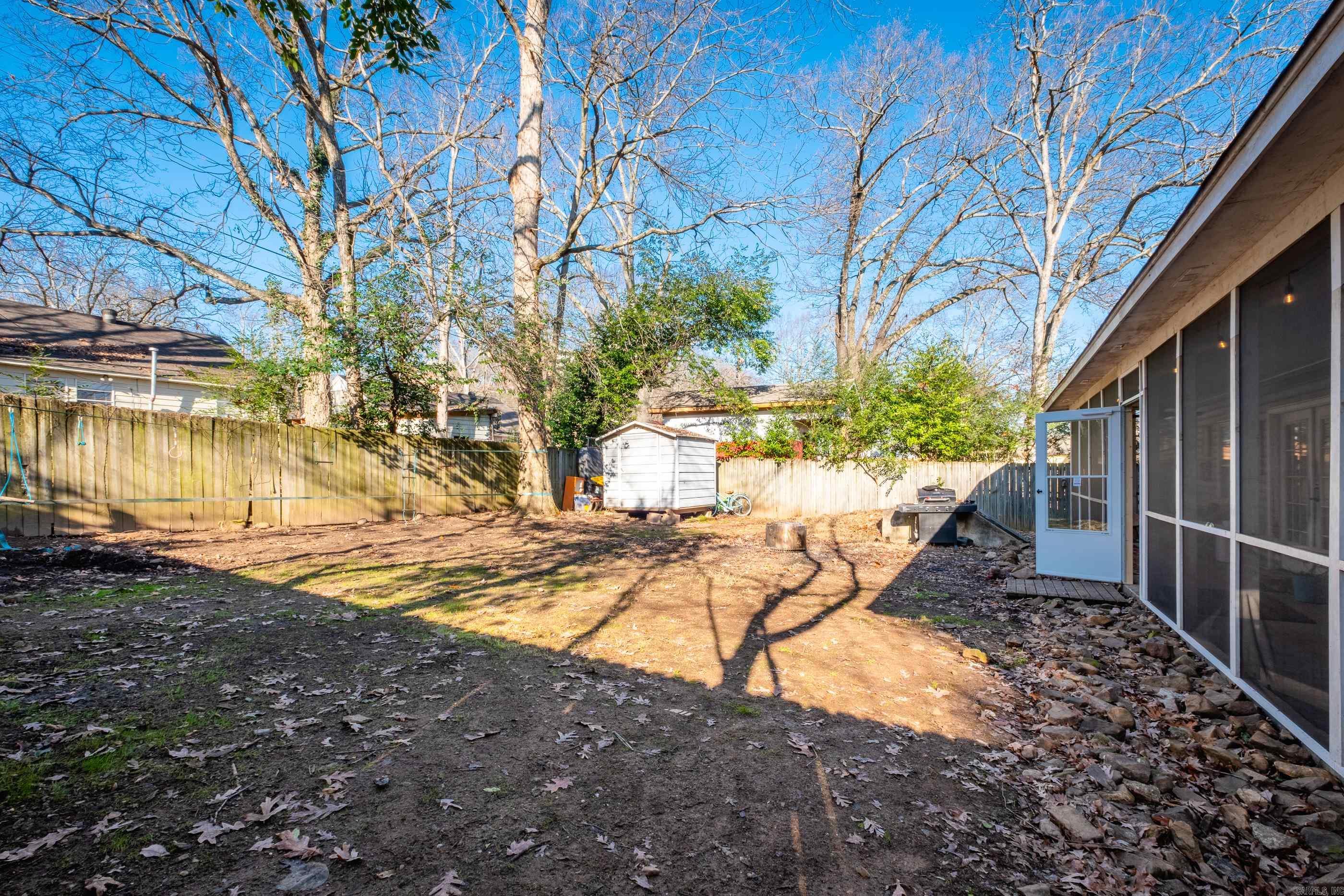 RIVERSIDE PLOT - Residential