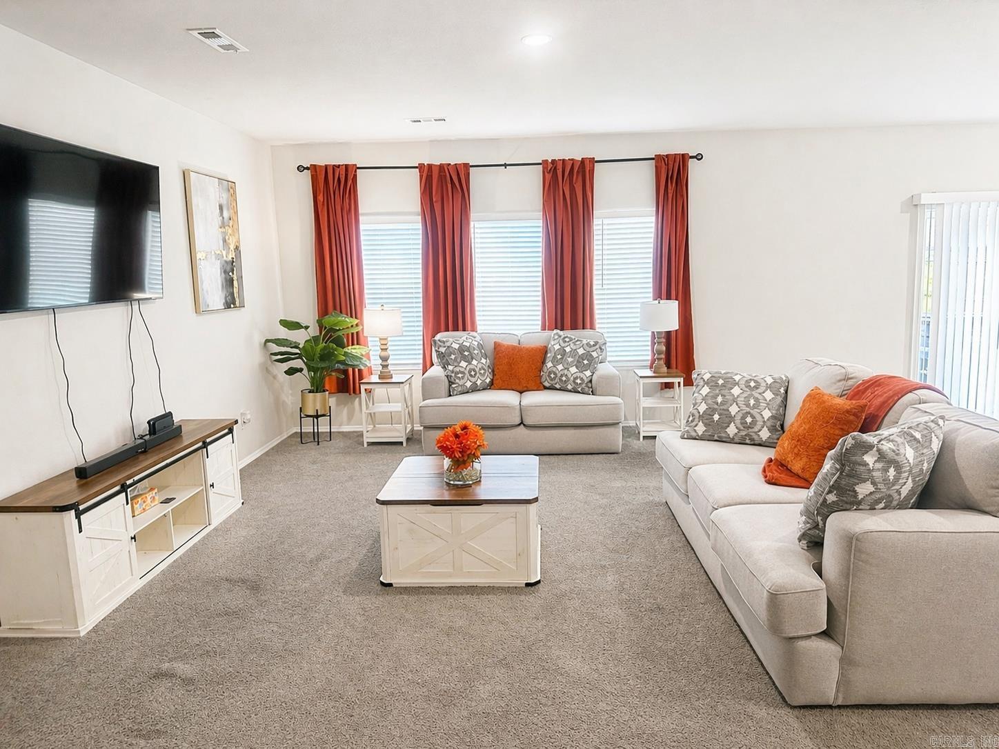 WHITE OAK CROSSING - Residential