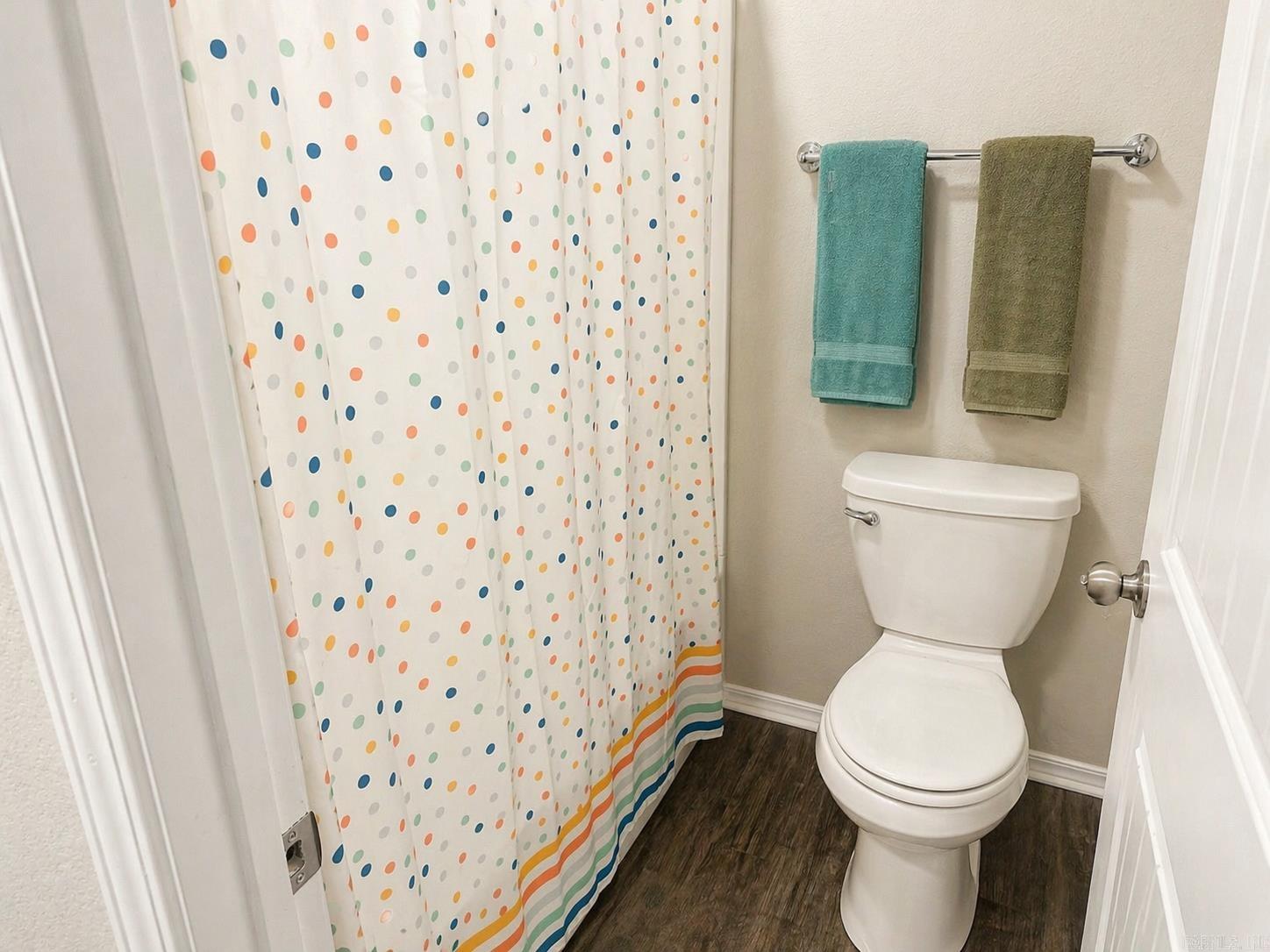 WHITE OAK CROSSING - Residential