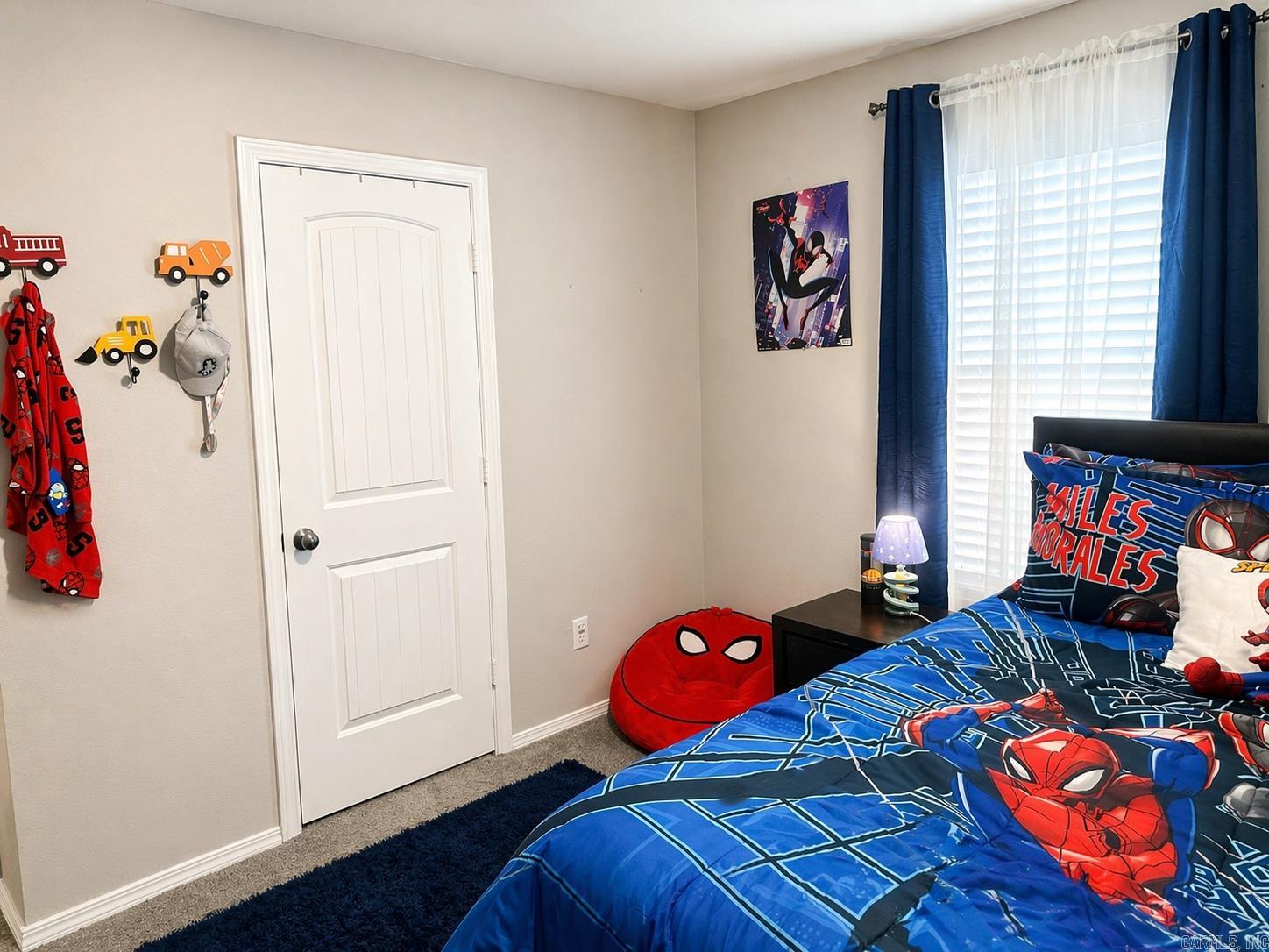 WHITE OAK CROSSING - Residential