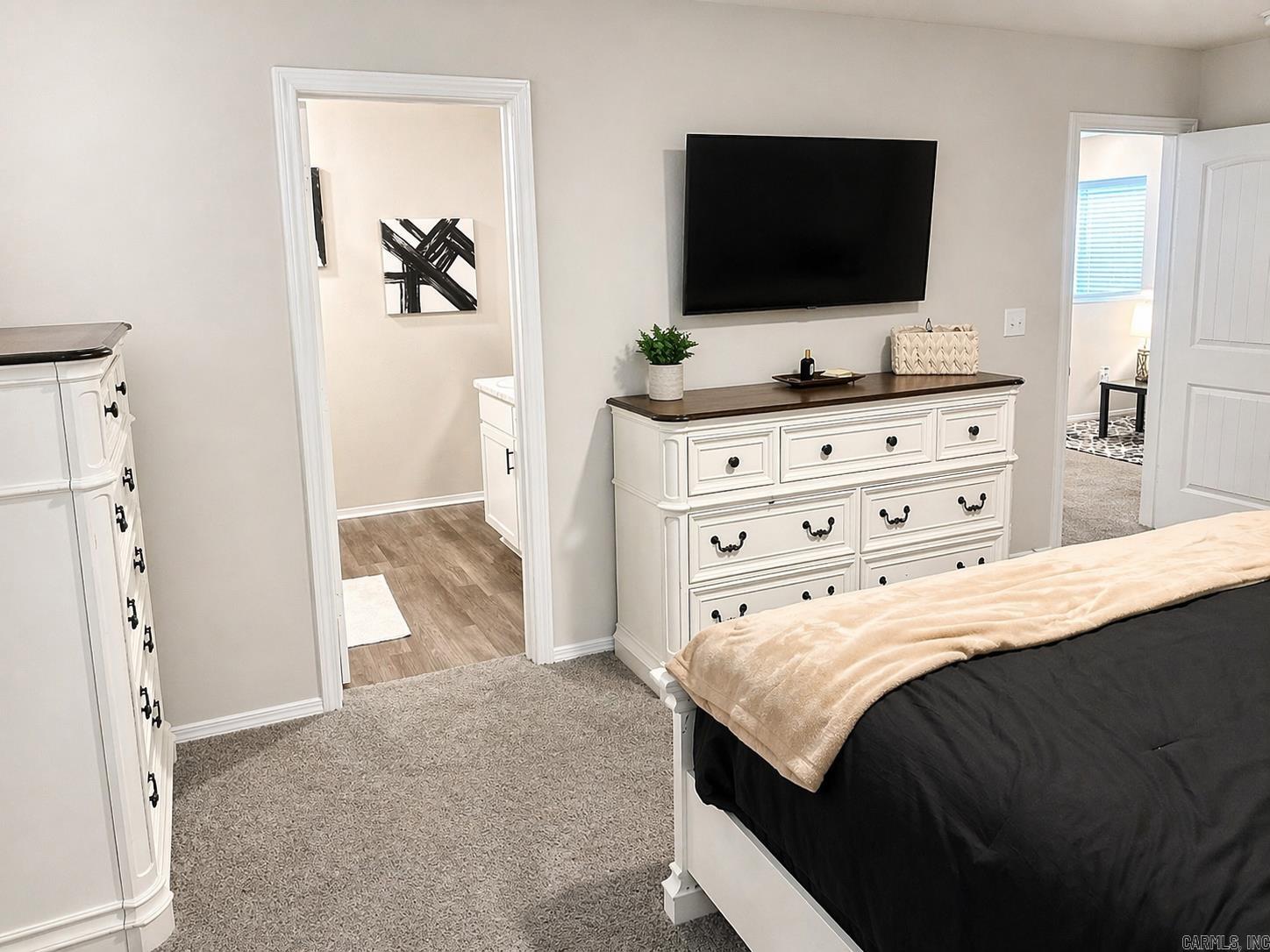 WHITE OAK CROSSING - Residential