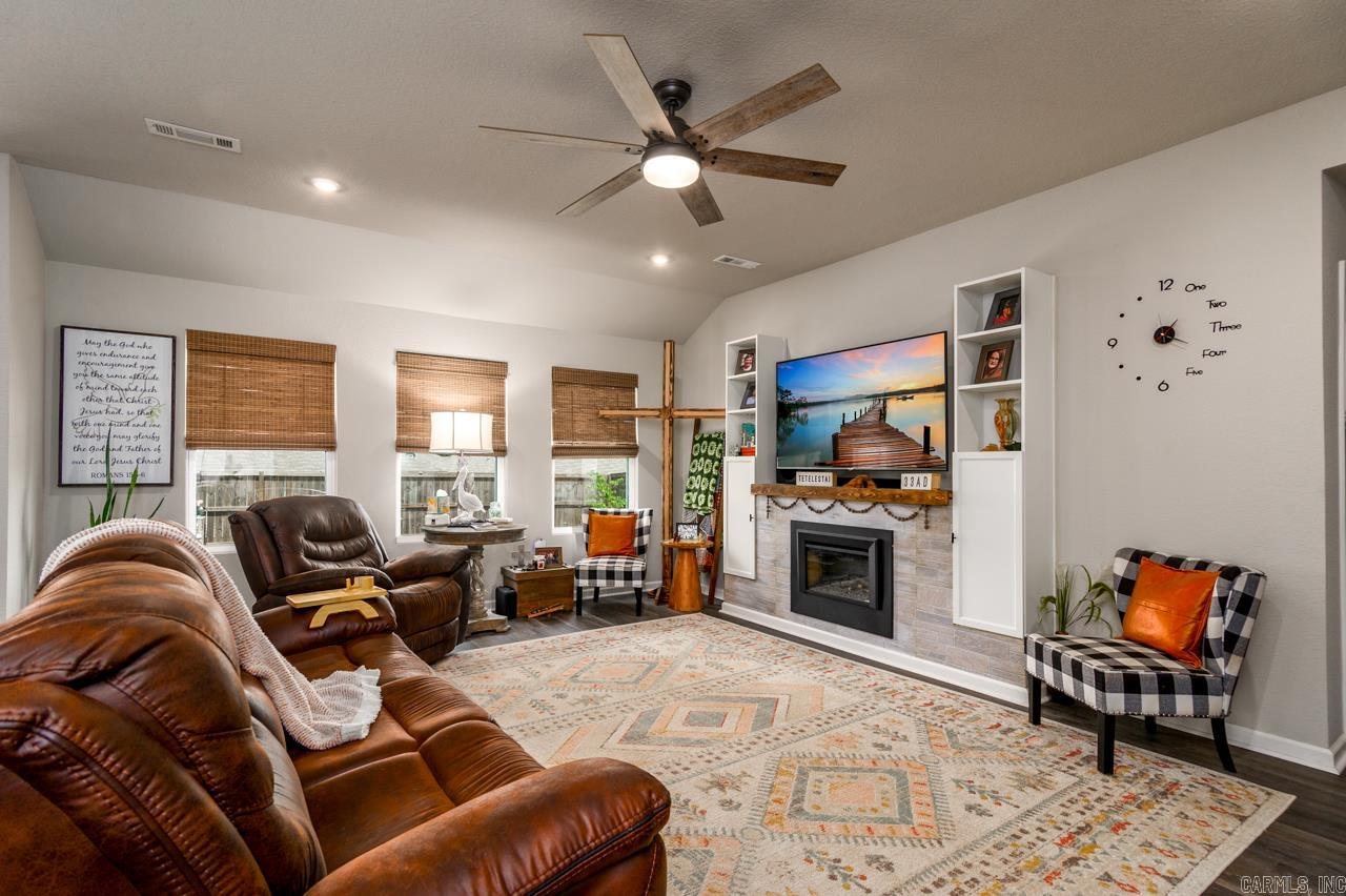 HOMESTEAD AT THE GAP PH 6 - Residential