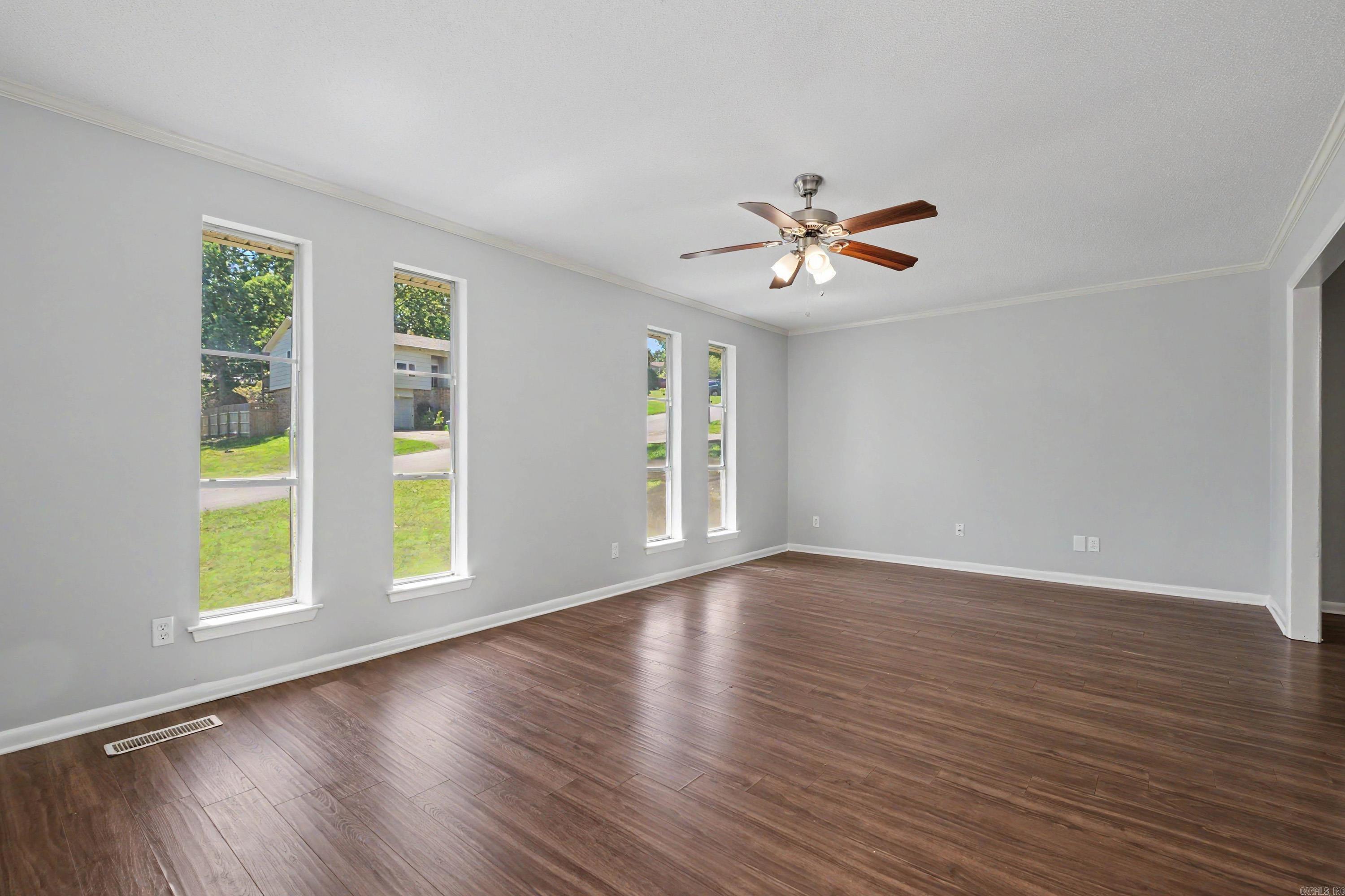 VERVACK HILLS - Residential