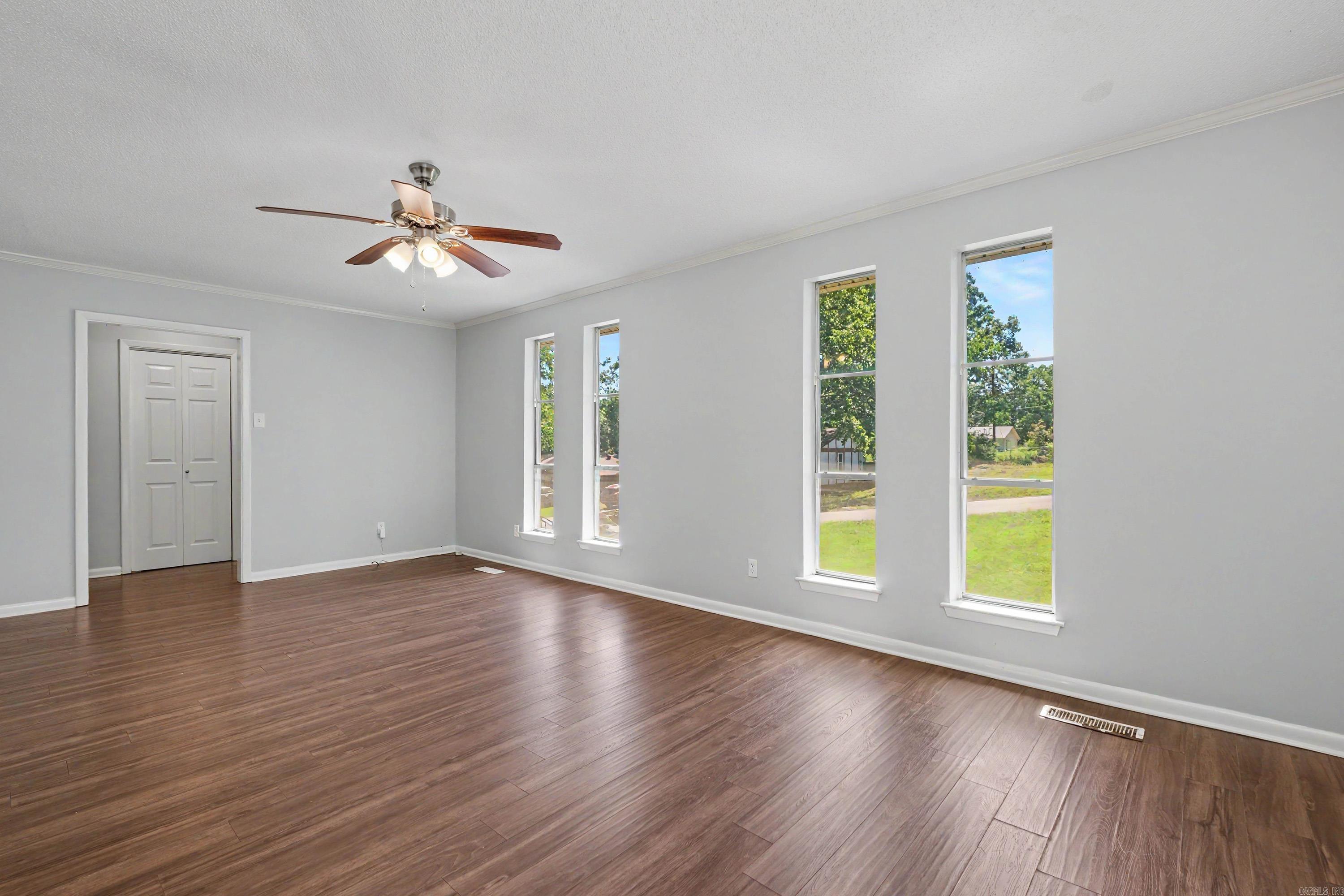 VERVACK HILLS - Residential