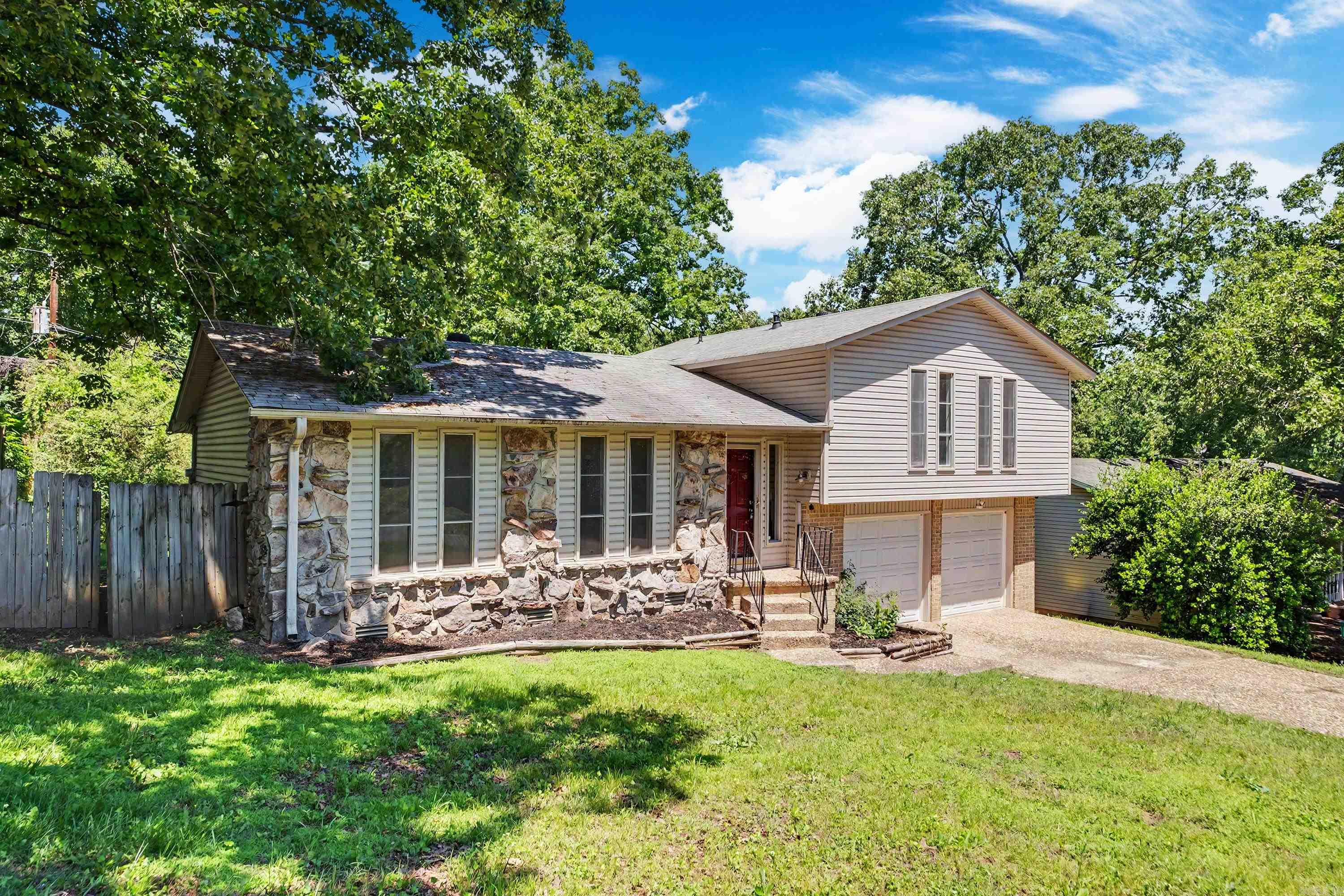 VERVACK HILLS - Residential