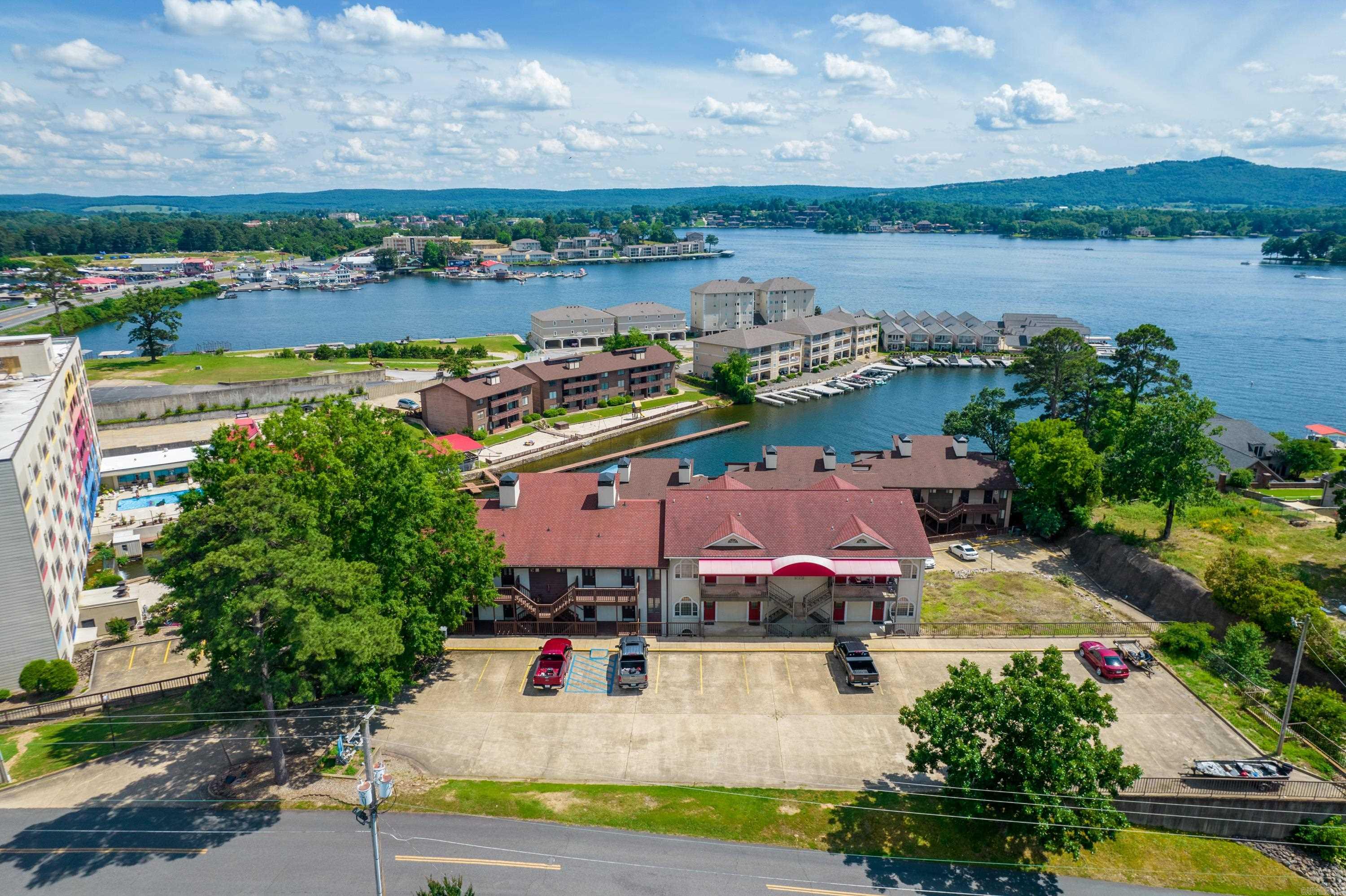 VISTA VILLAS at SUNBAY HPR - Residential