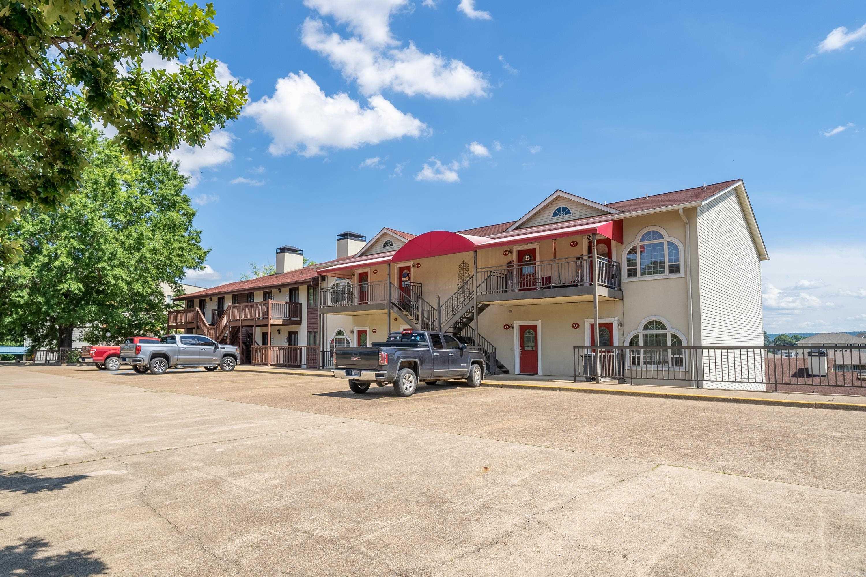 VISTA VILLAS at SUNBAY HPR - Residential