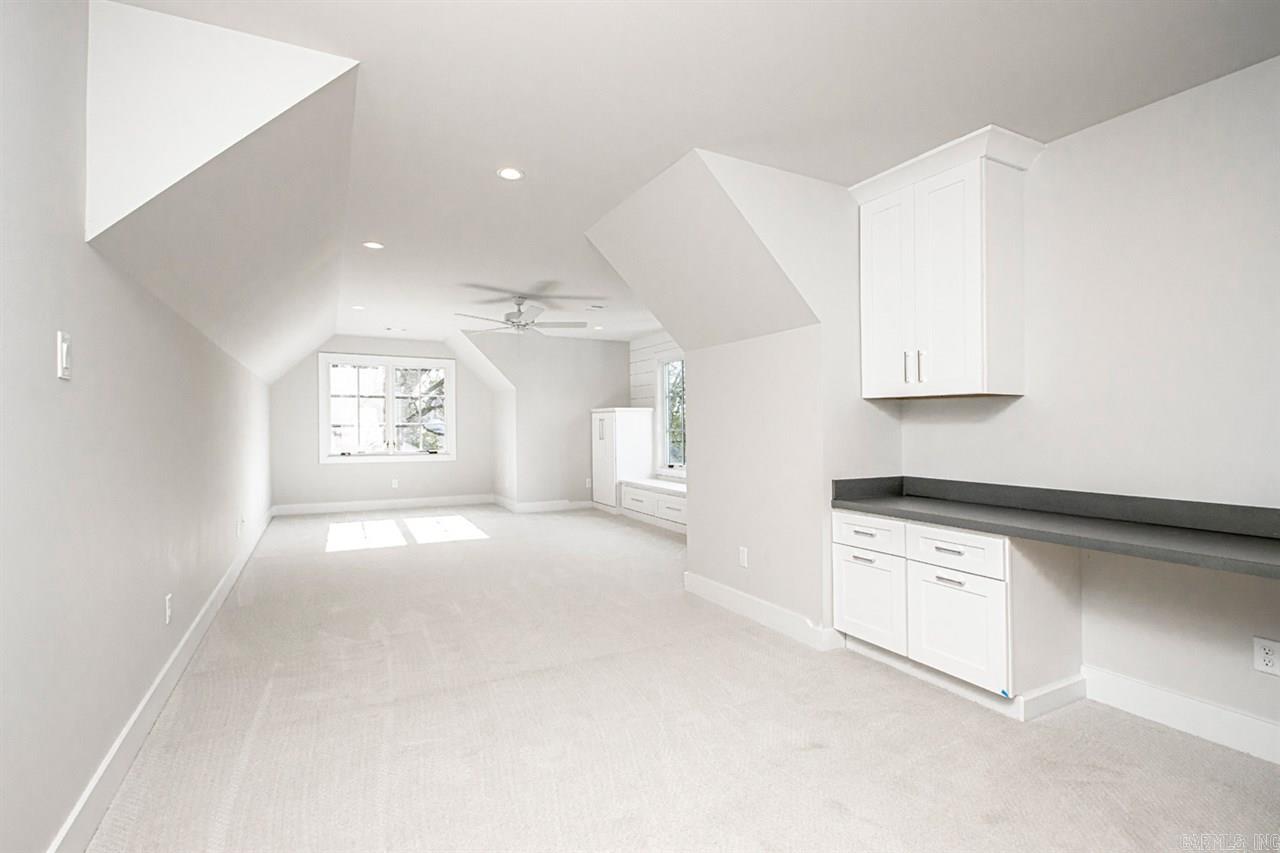 Hollywood - Residential