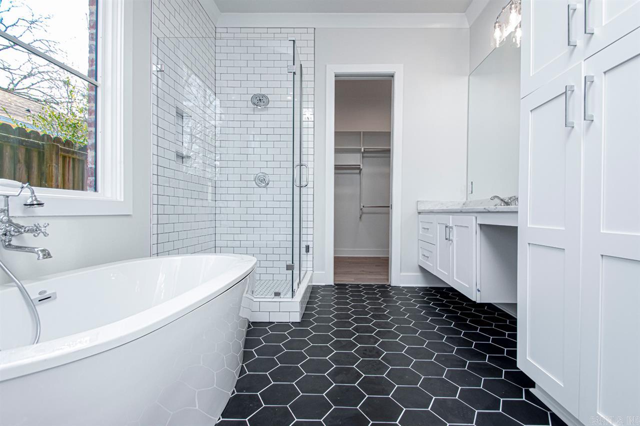 Hollywood - Residential