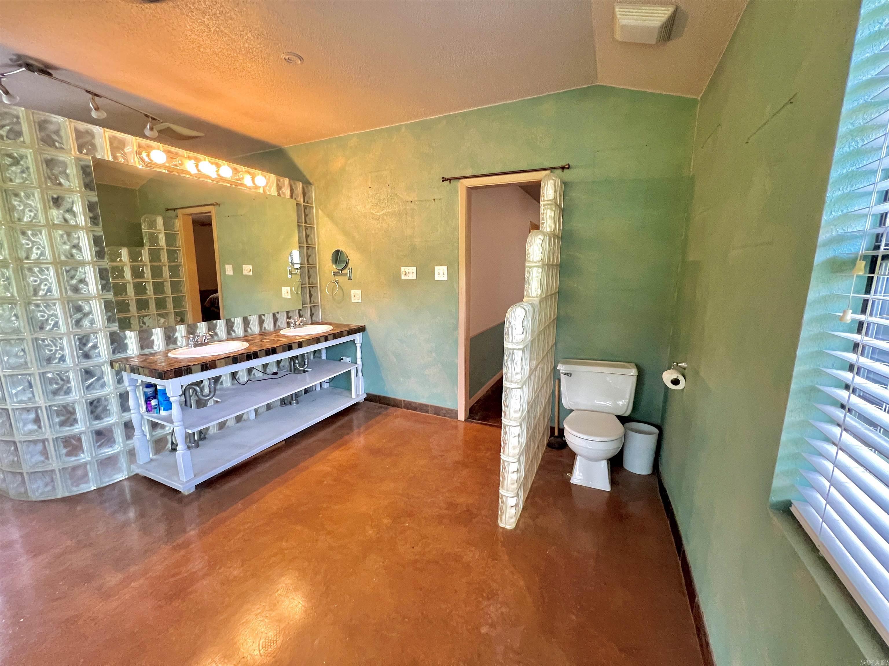 HOOVER FARMS - Residential