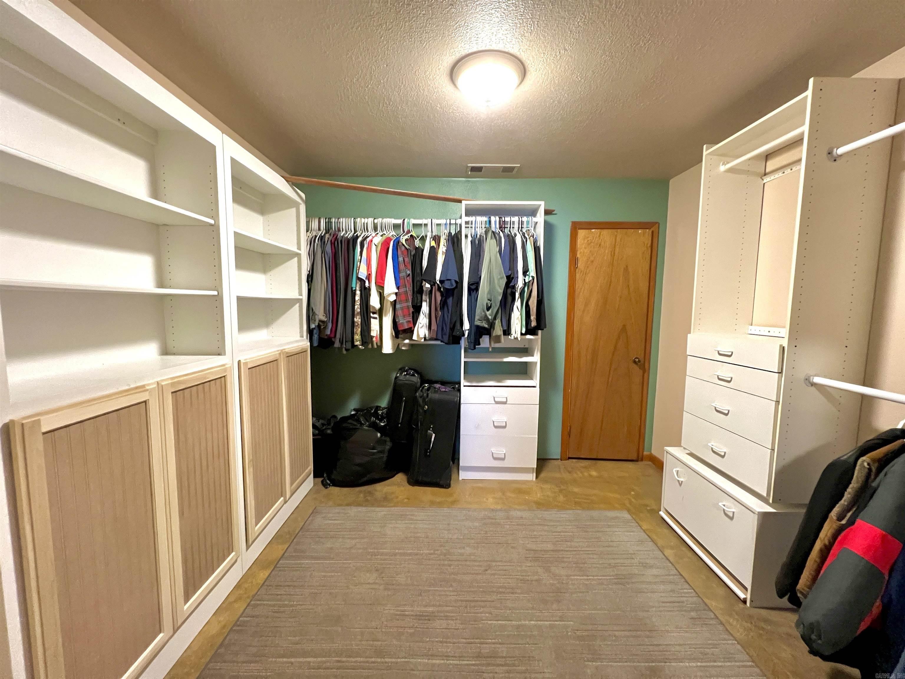 HOOVER FARMS - Residential