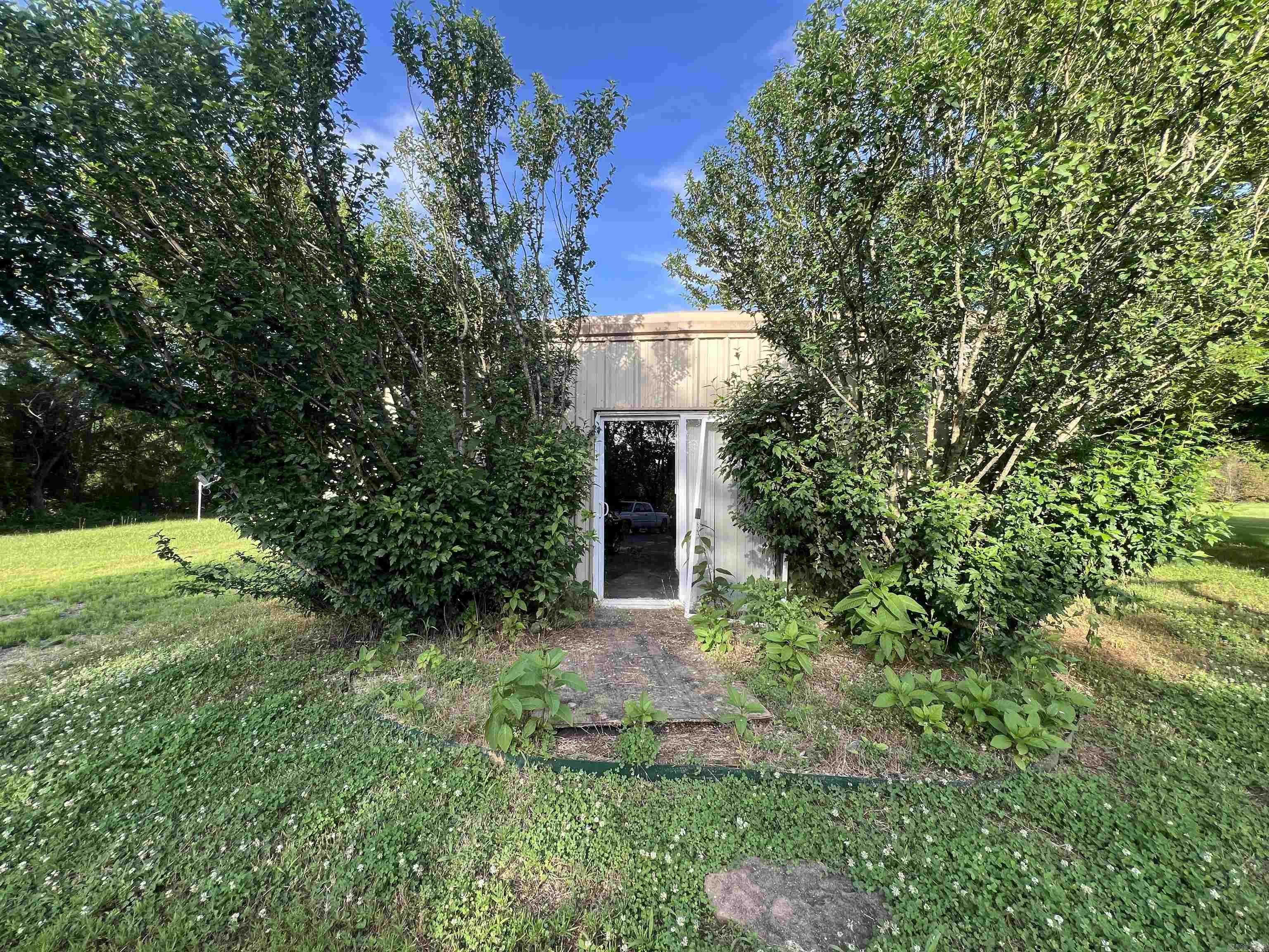 HOOVER FARMS - Residential