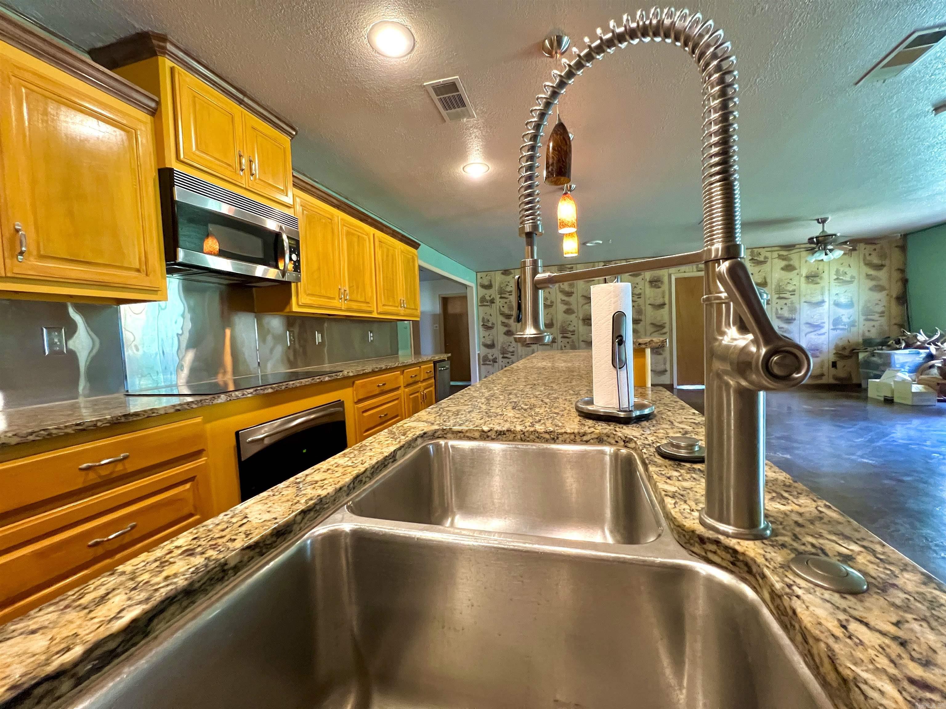 HOOVER FARMS - Residential