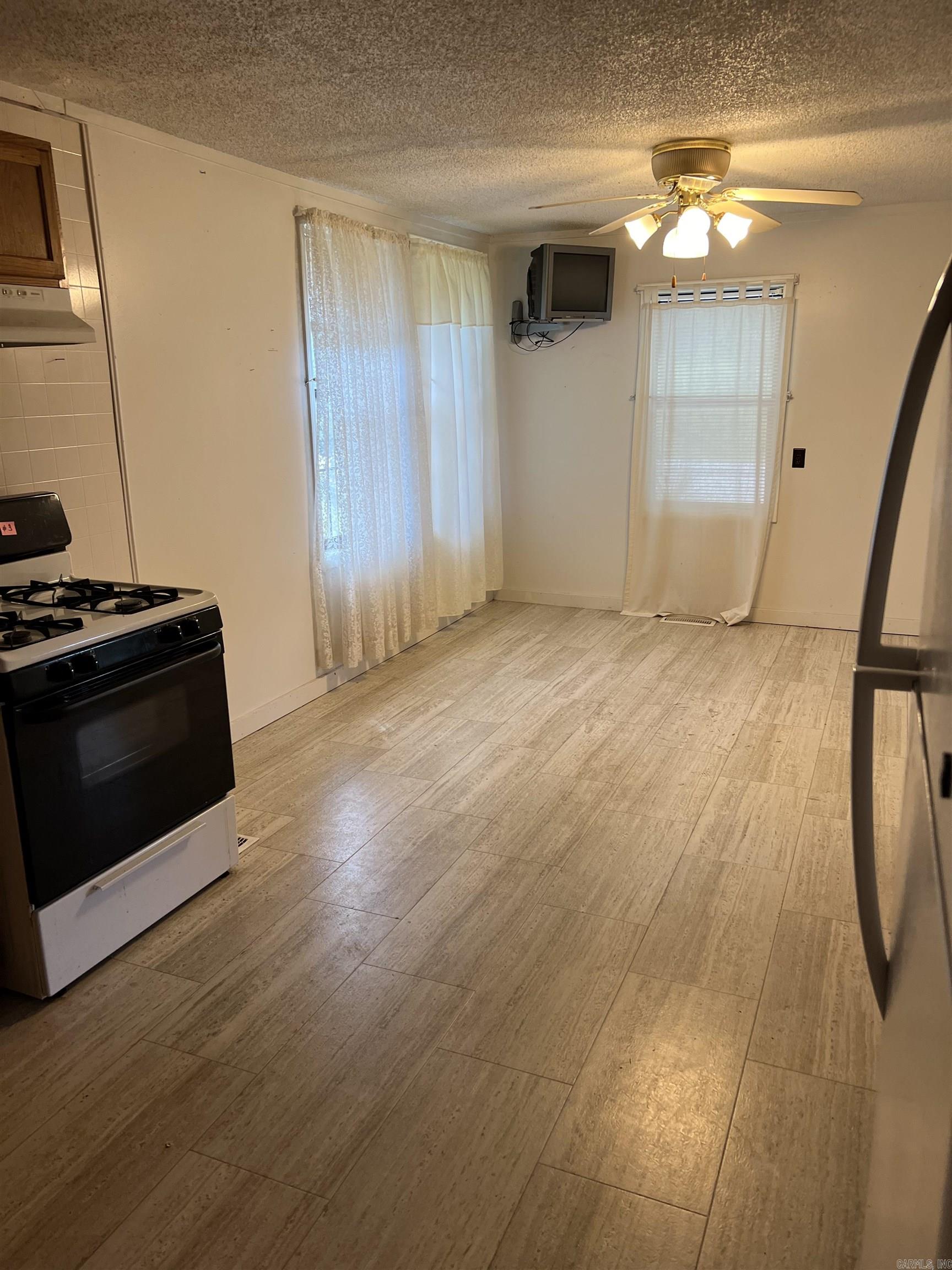 nil - Residential Lease