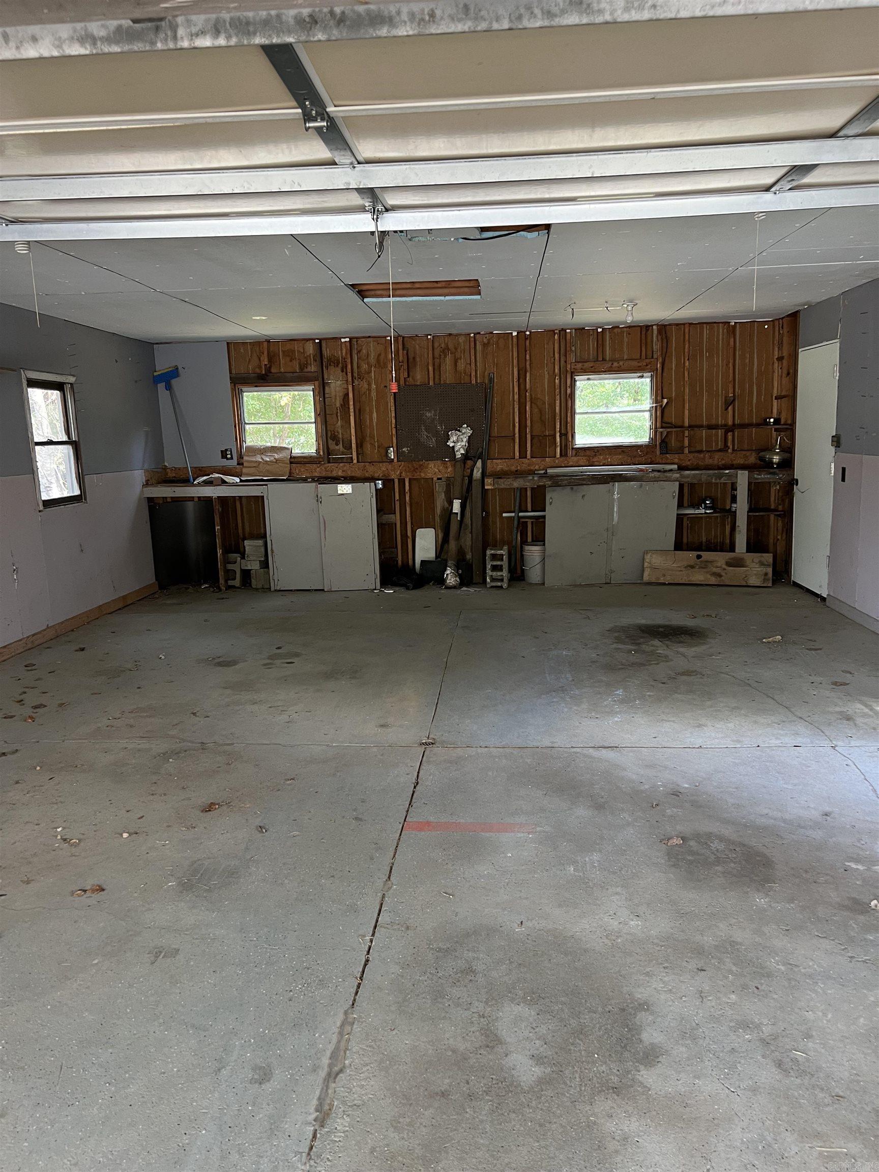 nil - Residential Lease