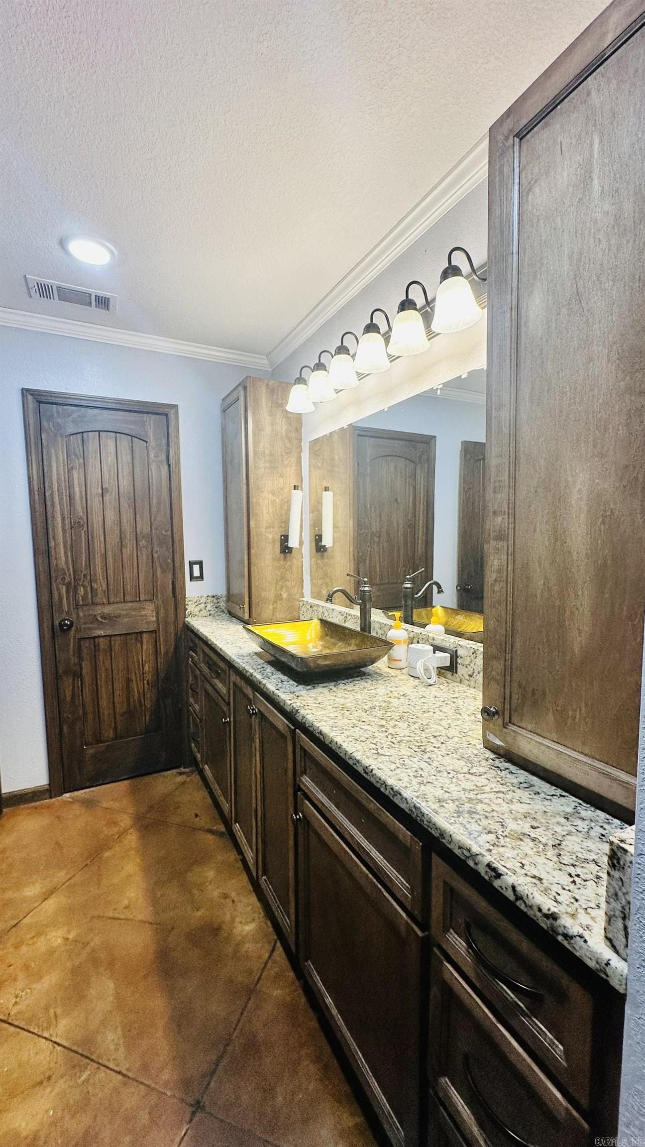 SUSAN MONTGOMERYS - Residential