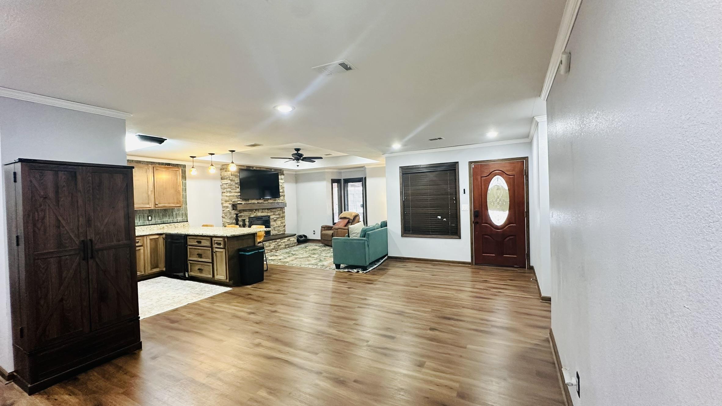 SUSAN MONTGOMERYS - Residential