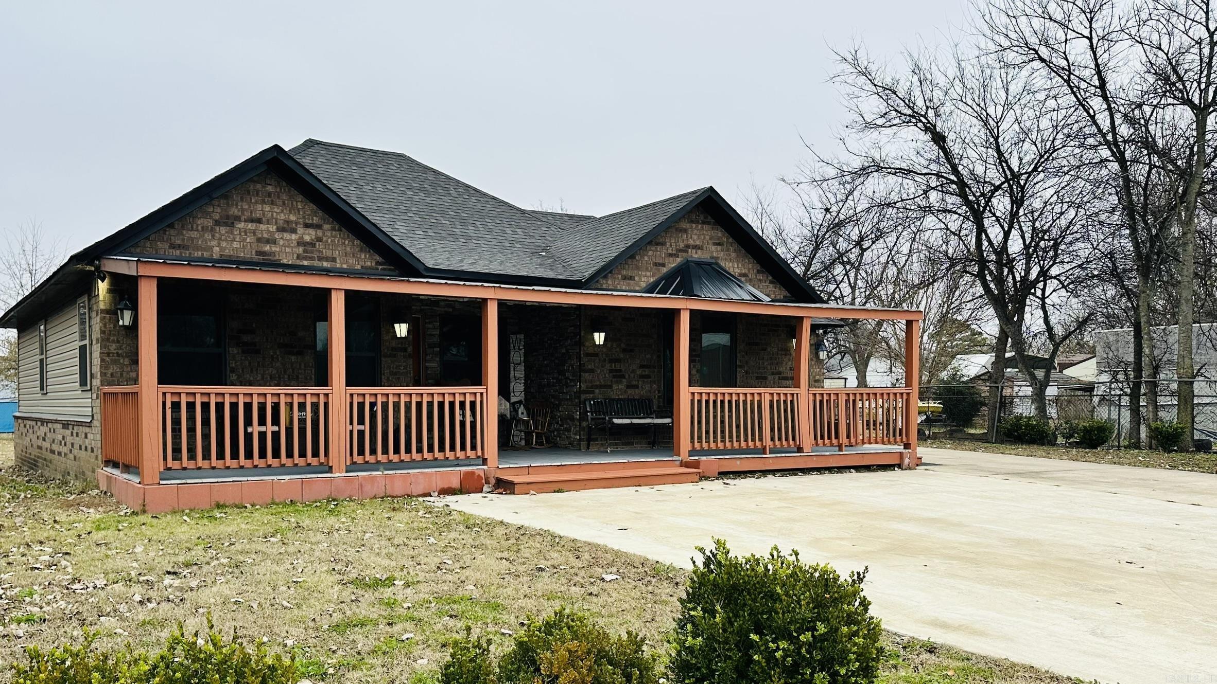 SUSAN MONTGOMERYS - Residential