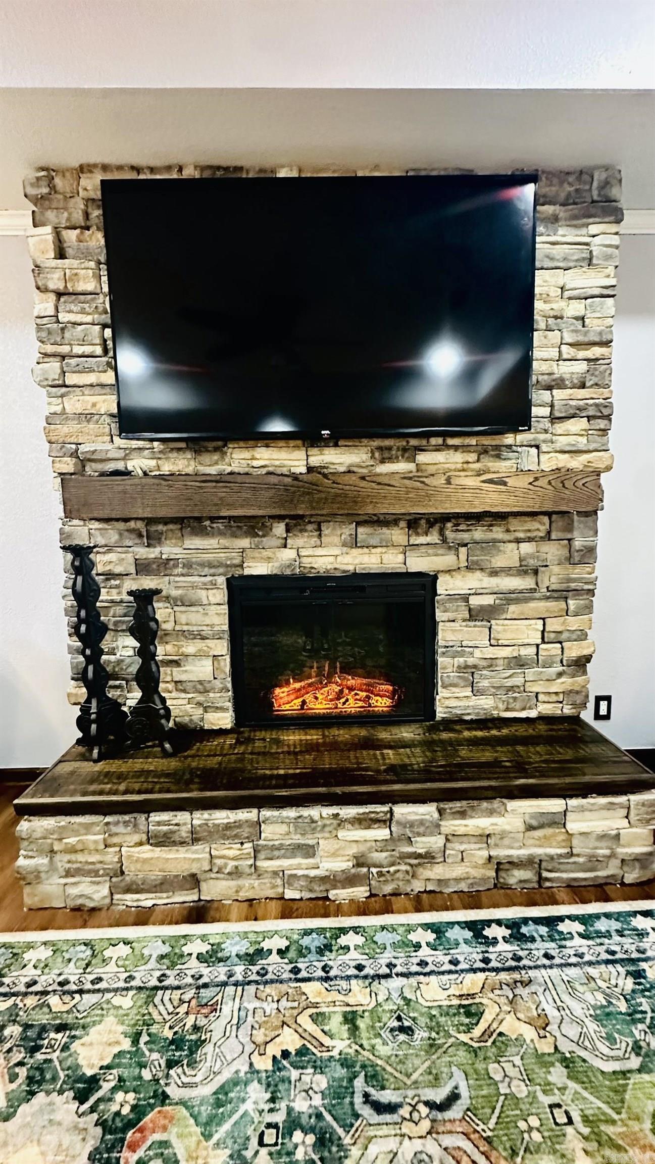 SUSAN MONTGOMERYS - Residential