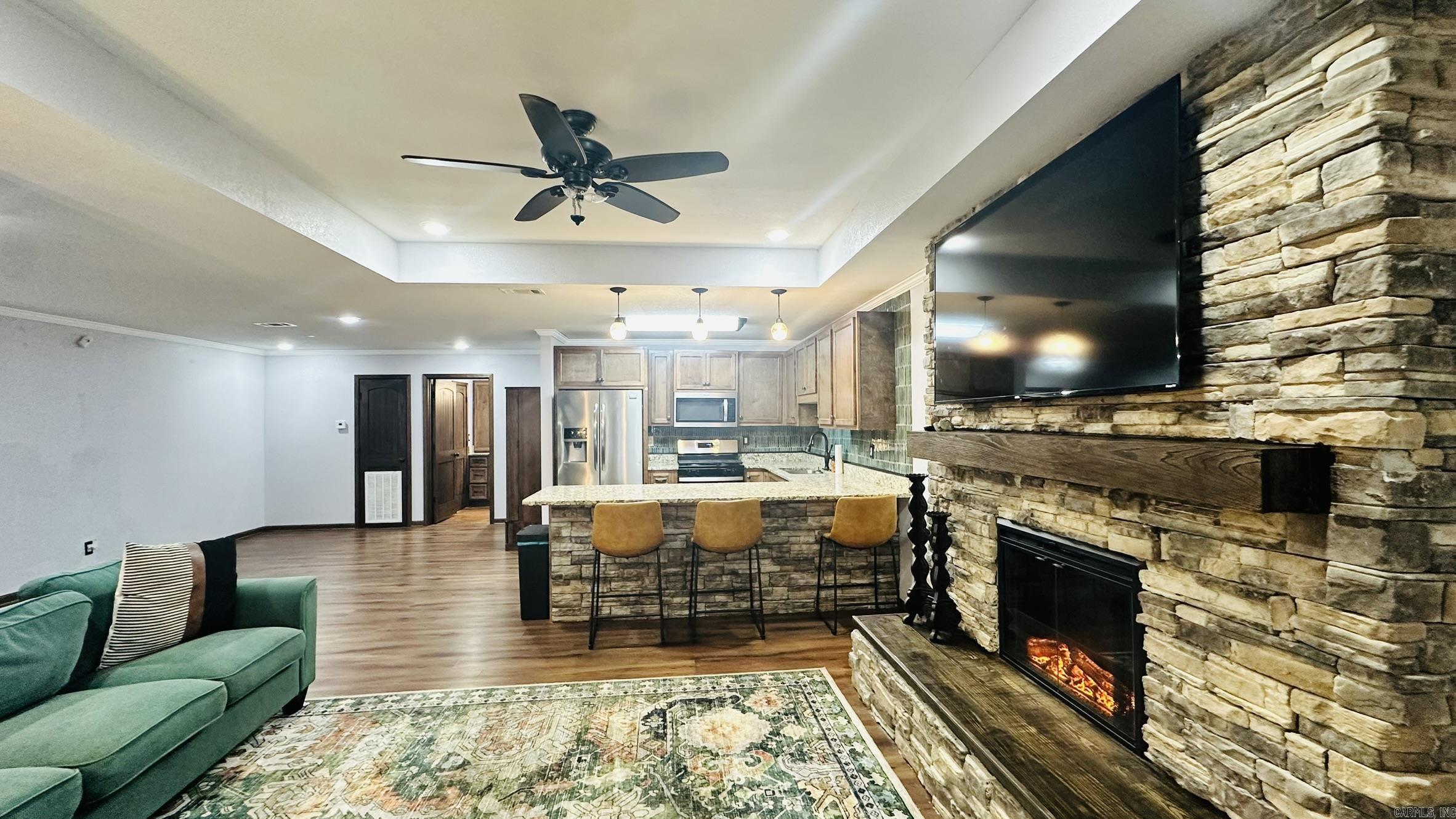 SUSAN MONTGOMERYS - Residential