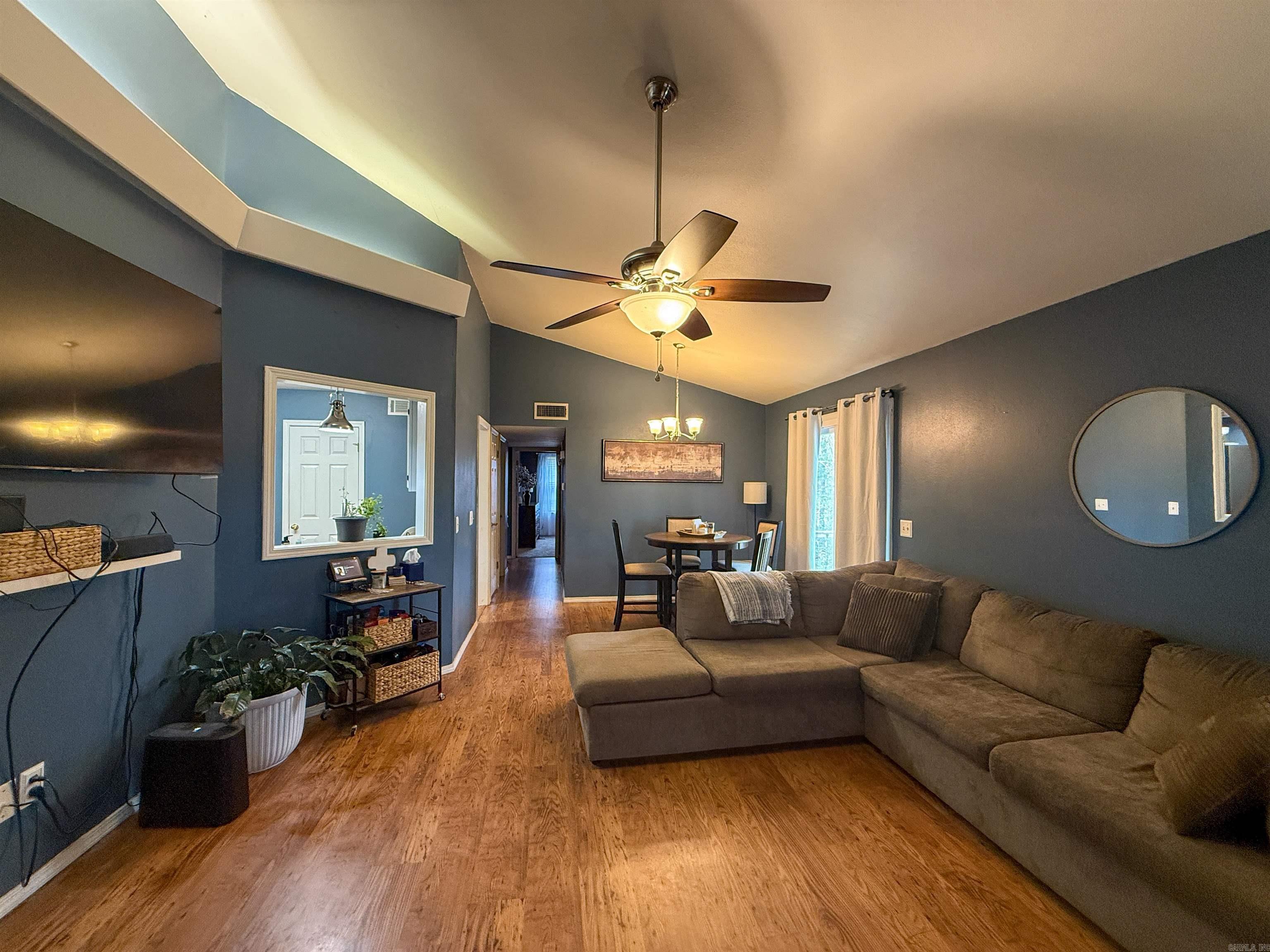 LAKEHILL - Residential