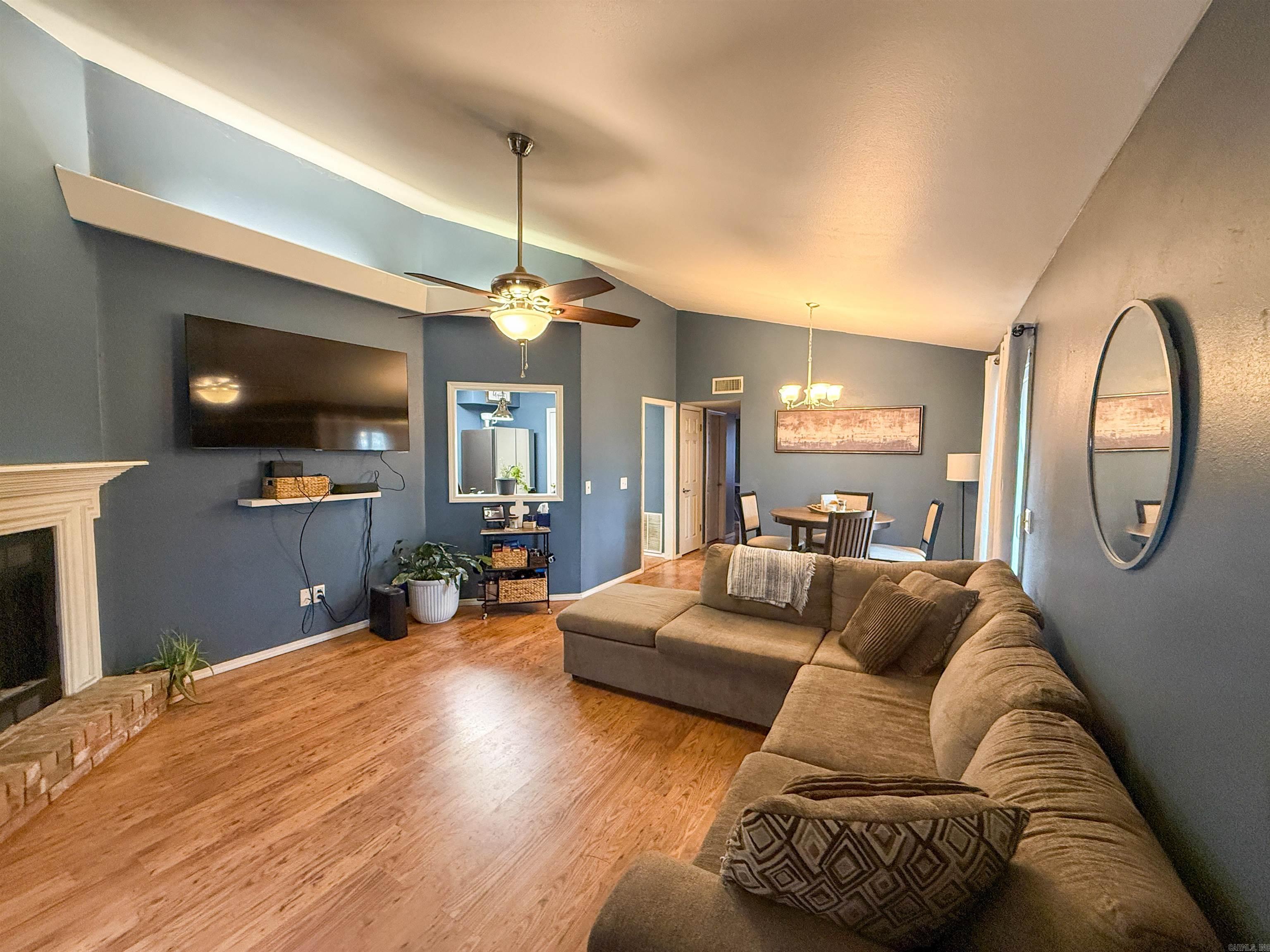 LAKEHILL - Residential