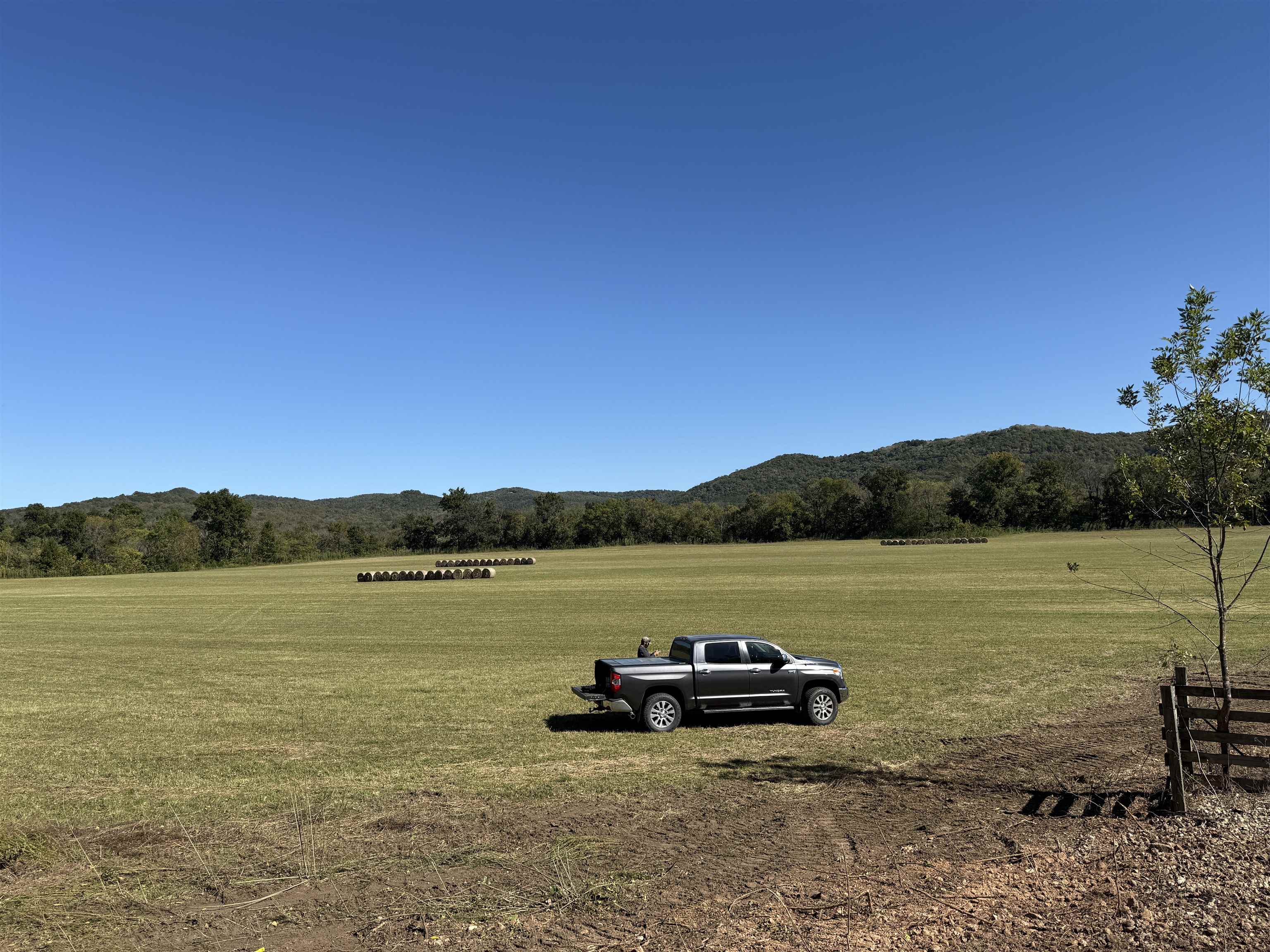 Metes & Bounds - Land