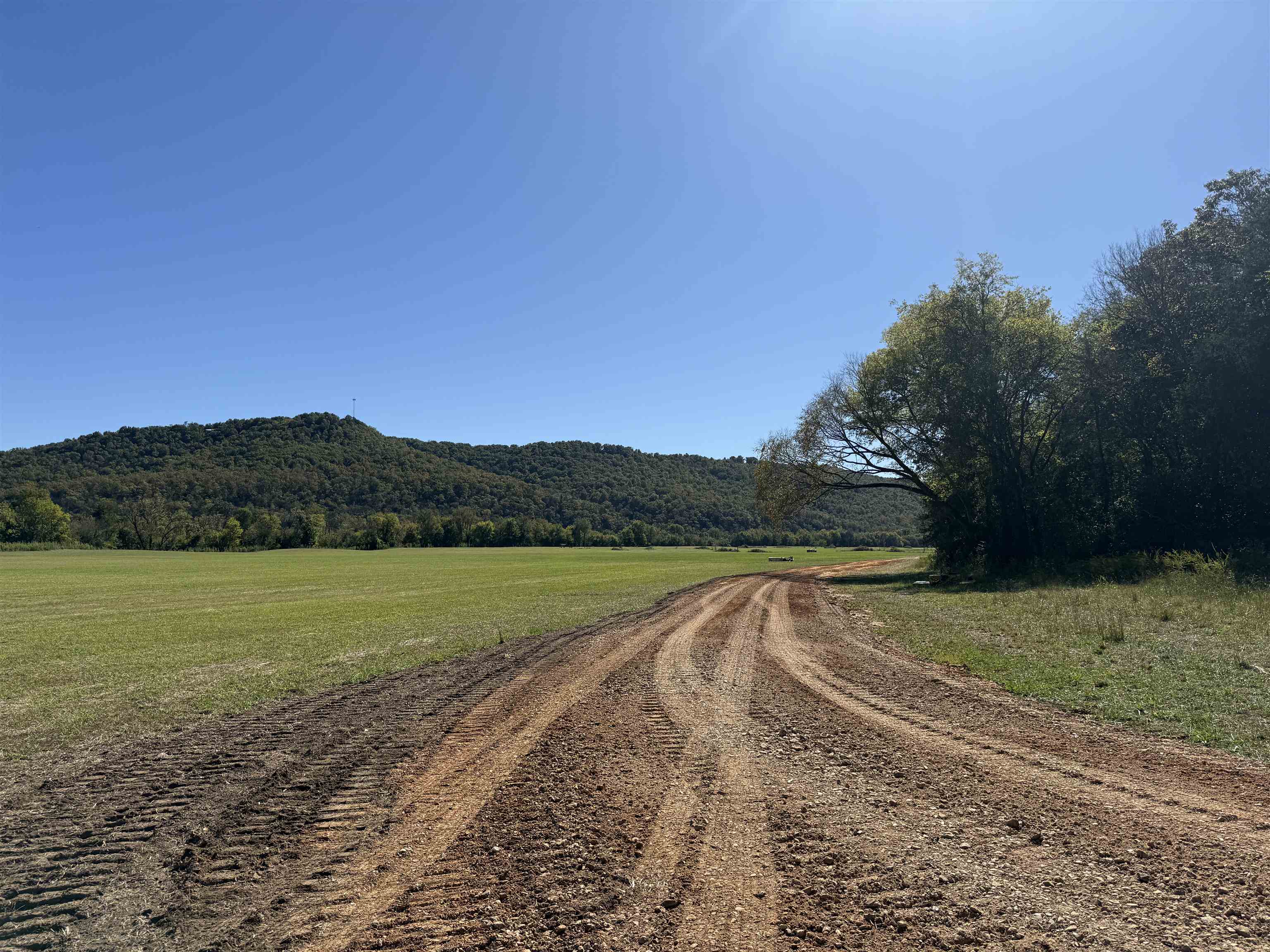 Metes & Bounds - Land