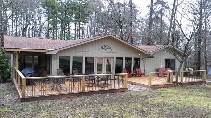 GORGEOUS UPDATED ONE LEVEL ON DESOTO BLVD.