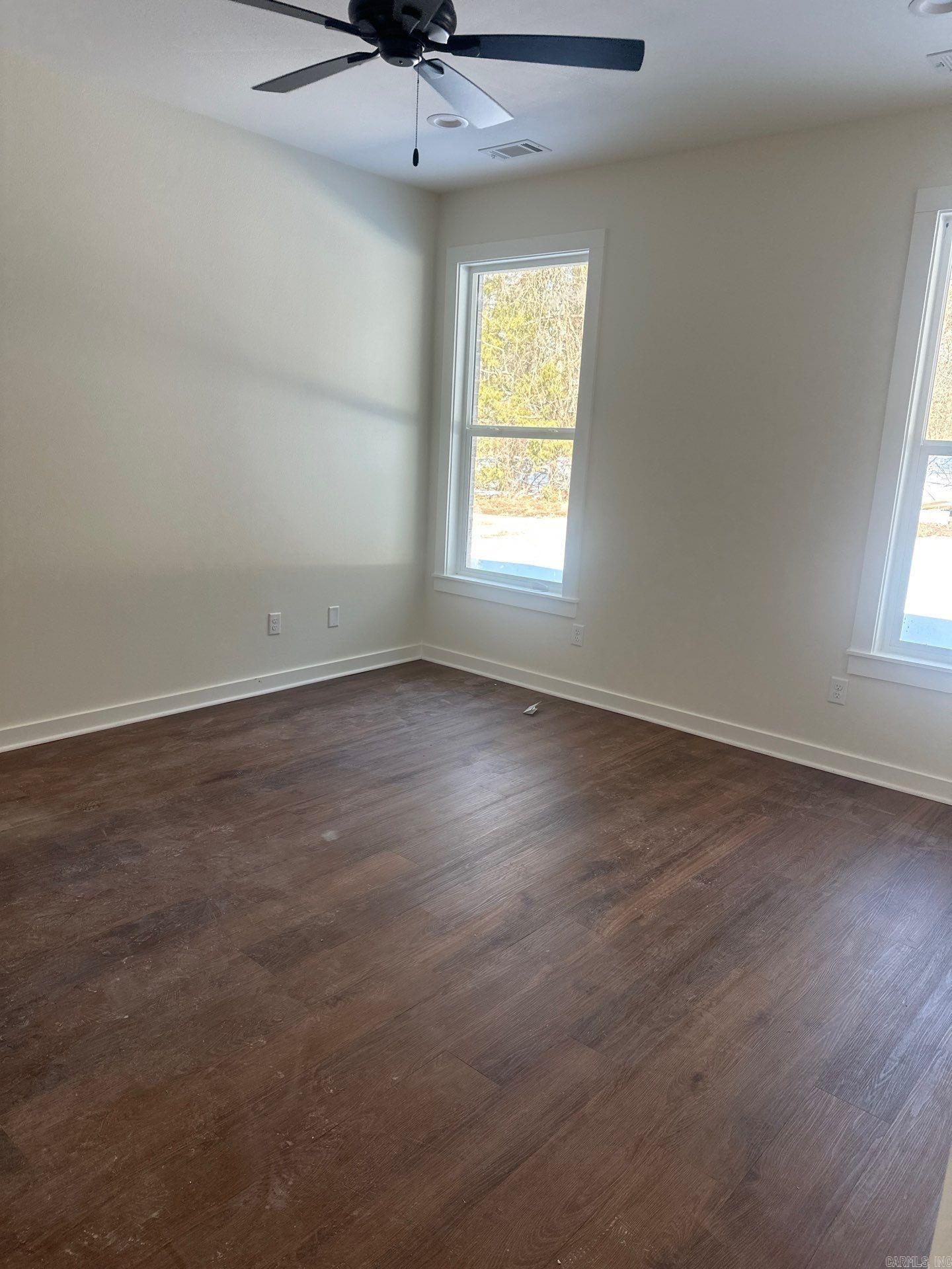 WOODLANDS CHALETS - Residential