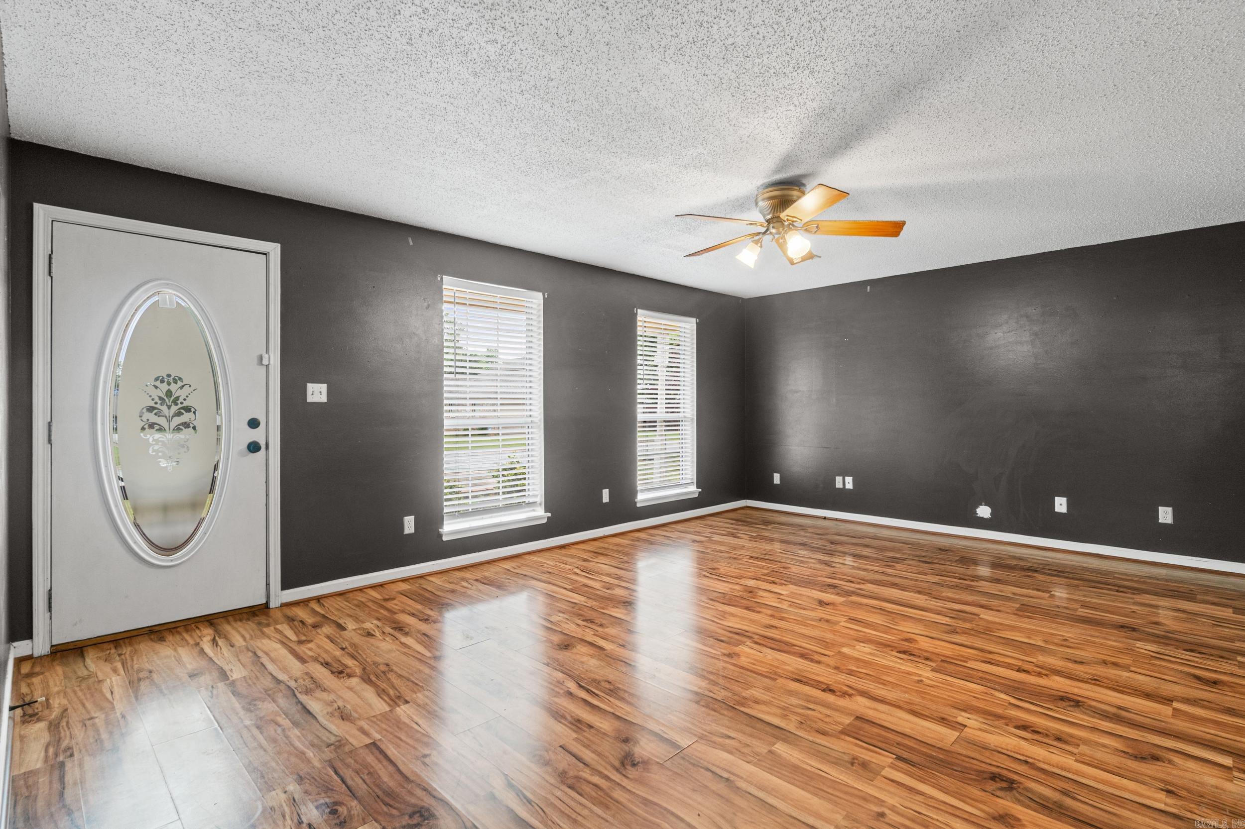 HARTWELL PLACE - Residential