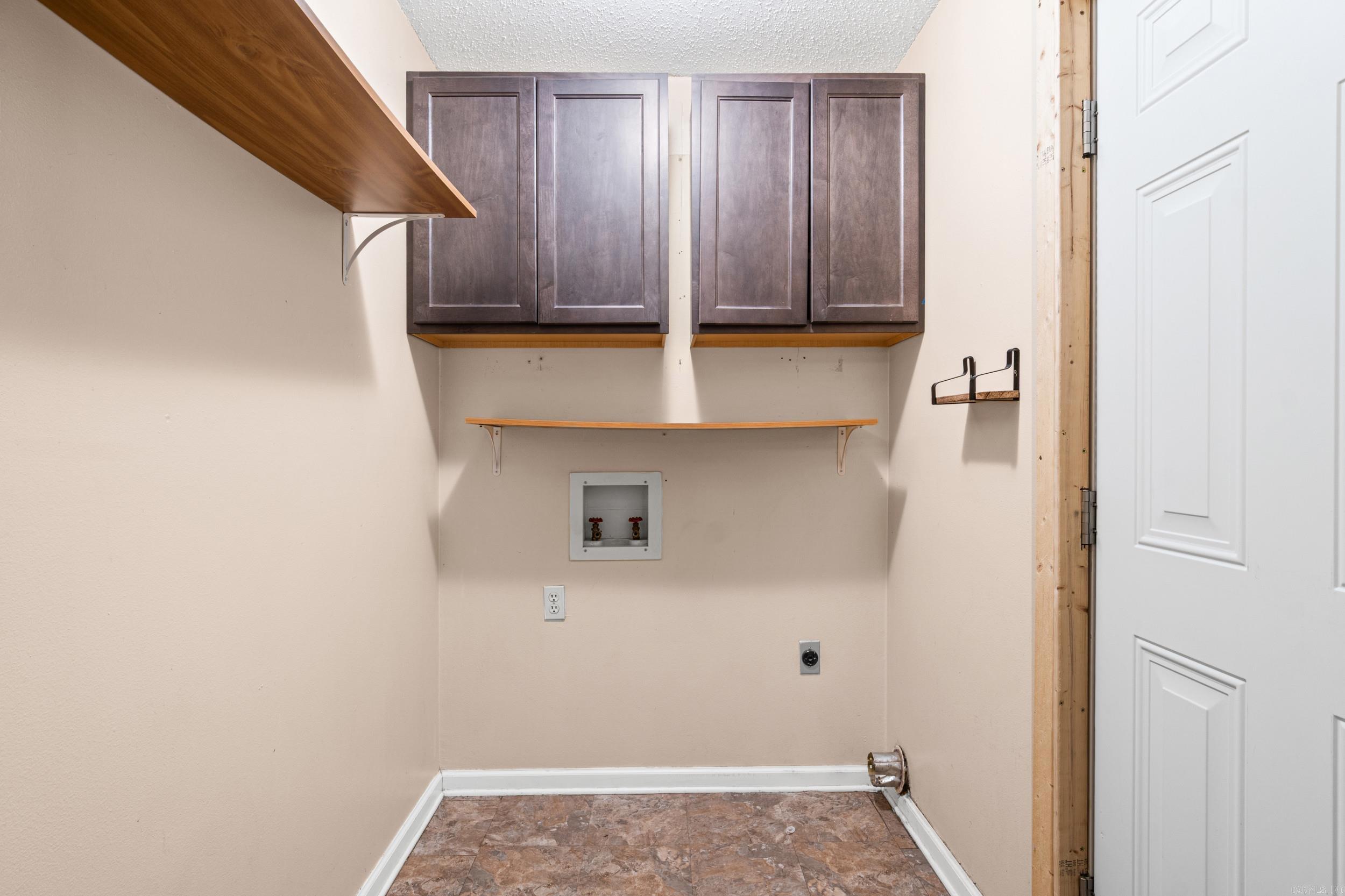 HARTWELL PLACE - Residential