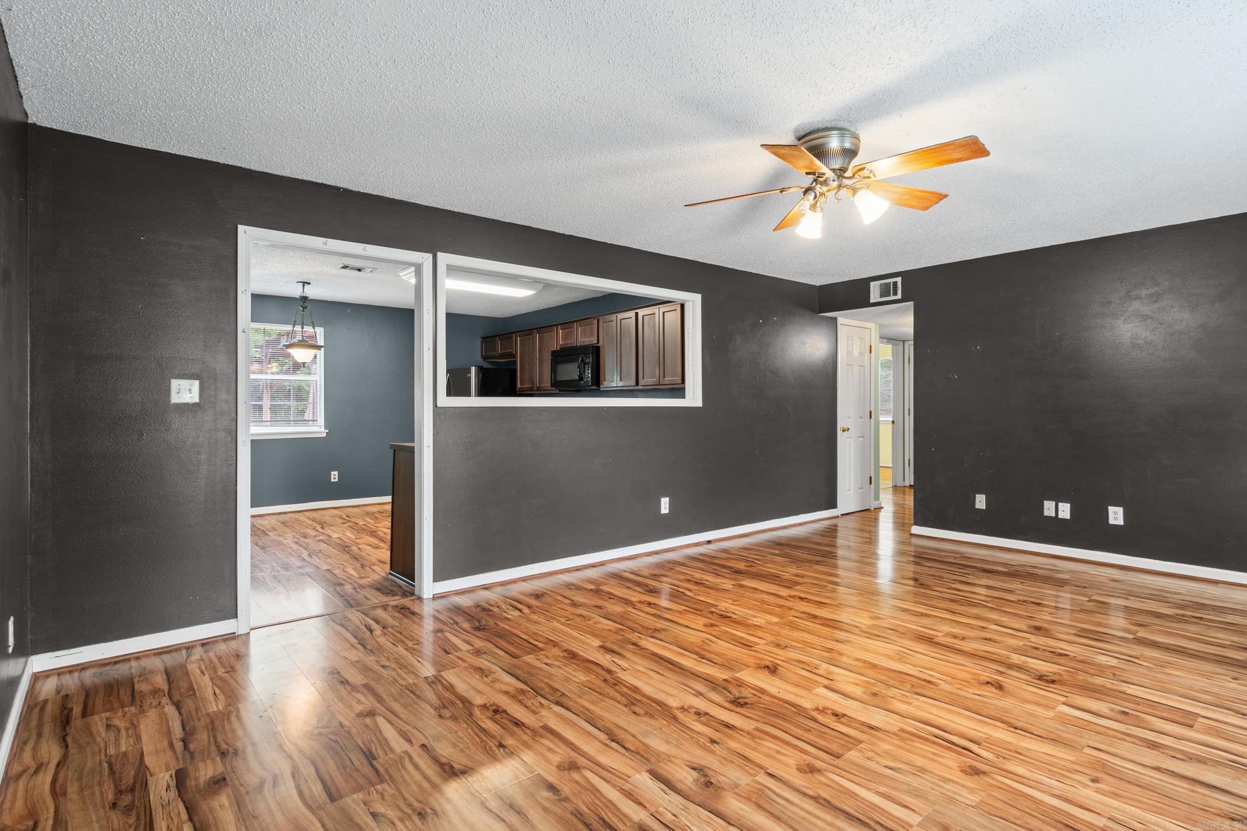 HARTWELL PLACE - Residential