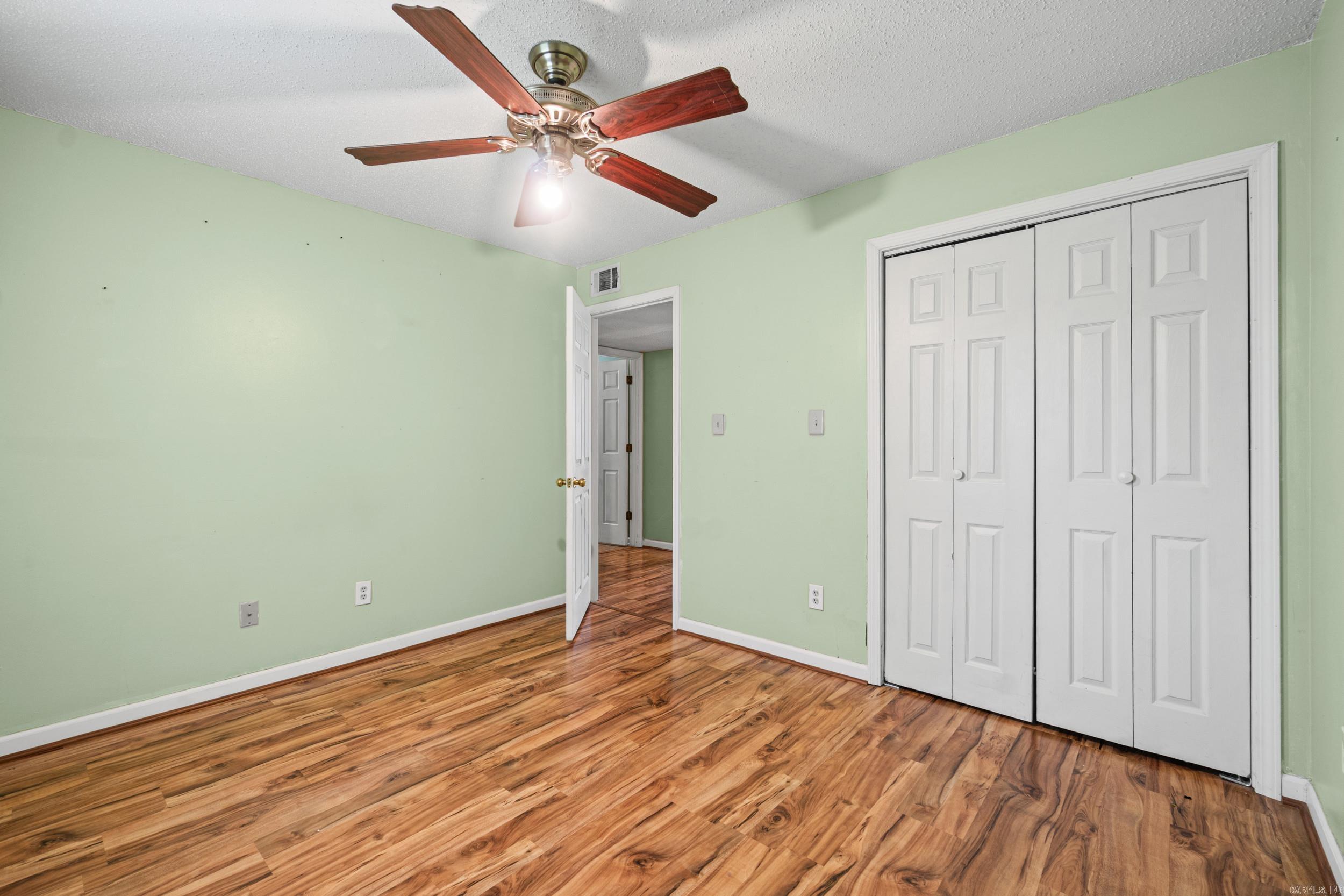 HARTWELL PLACE - Residential