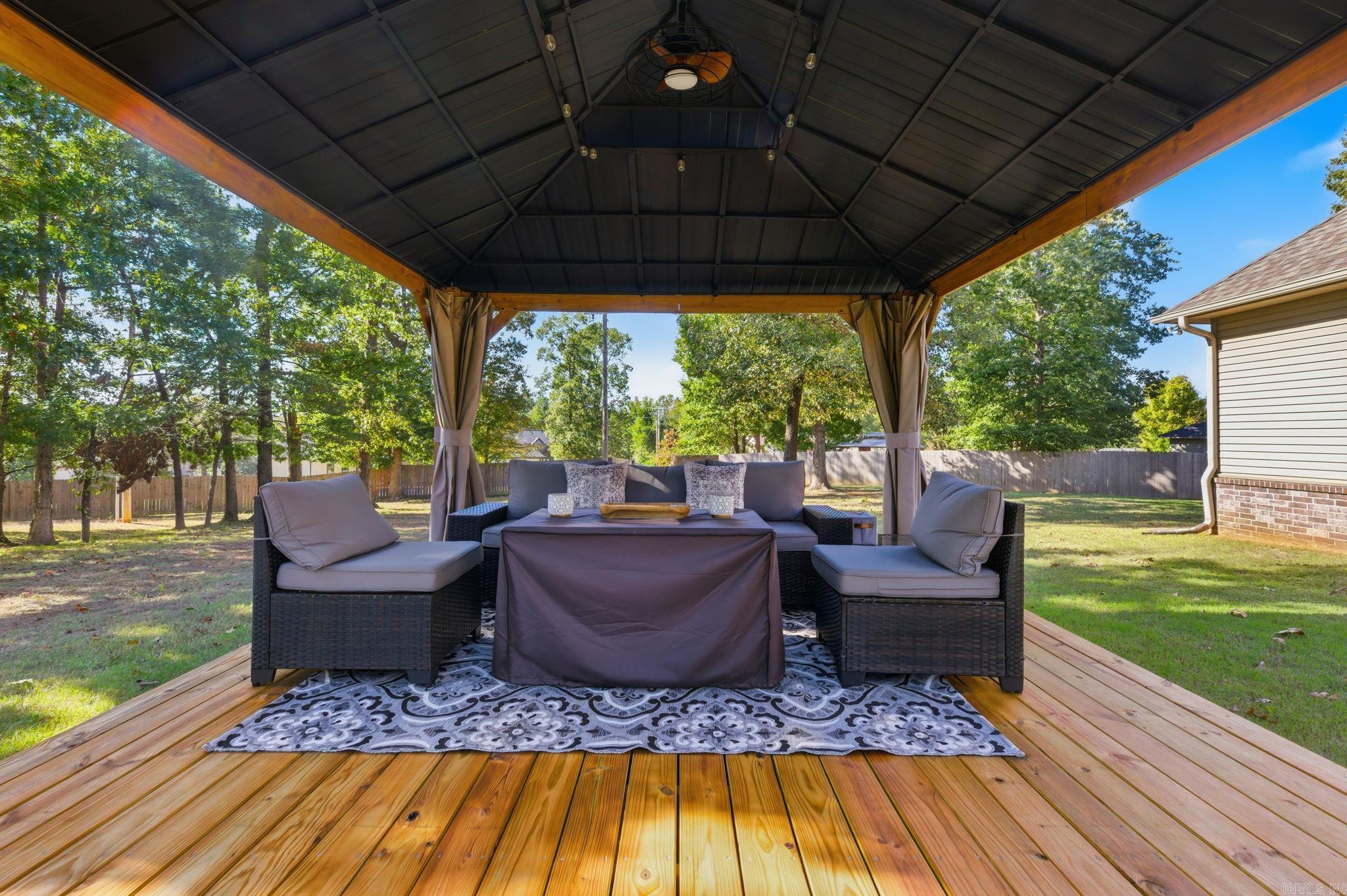 Jacob Creek - Residential