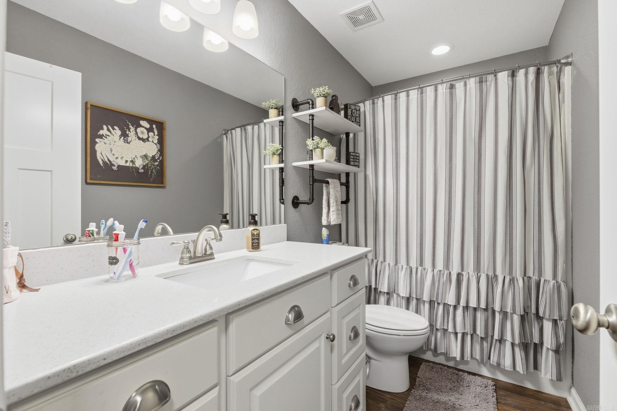 Jacob Creek - Residential