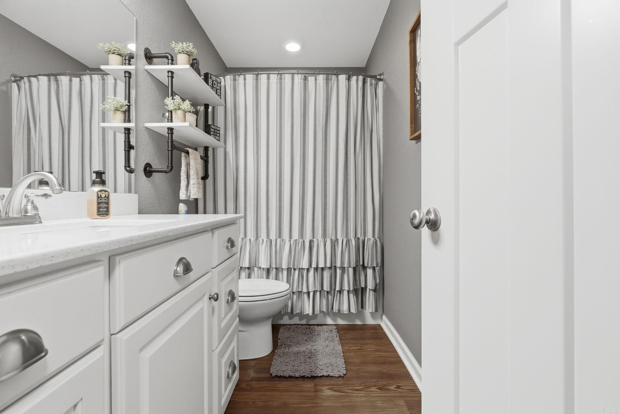 Jacob Creek - Residential