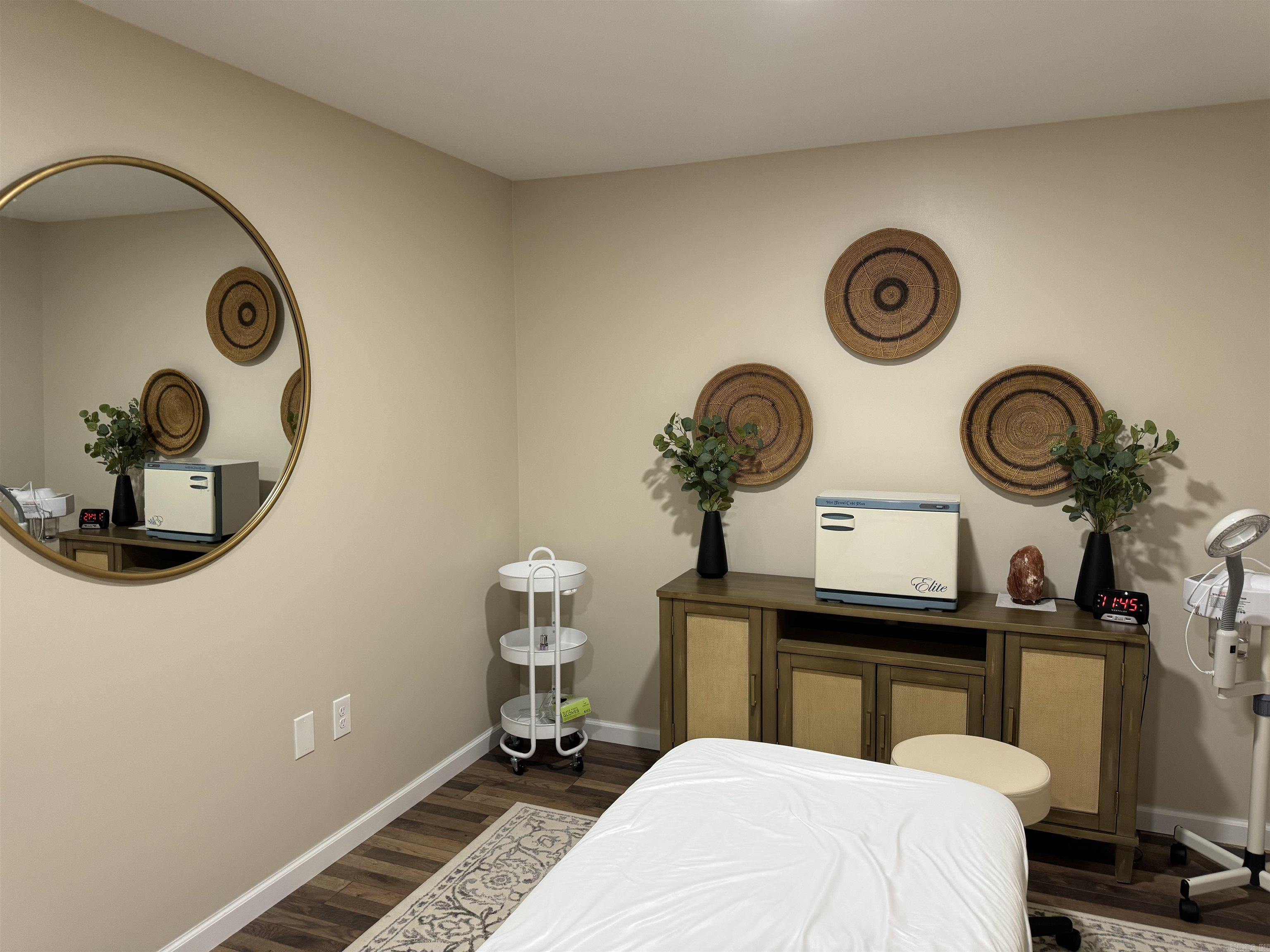 Jacksonville - Commercial Sale